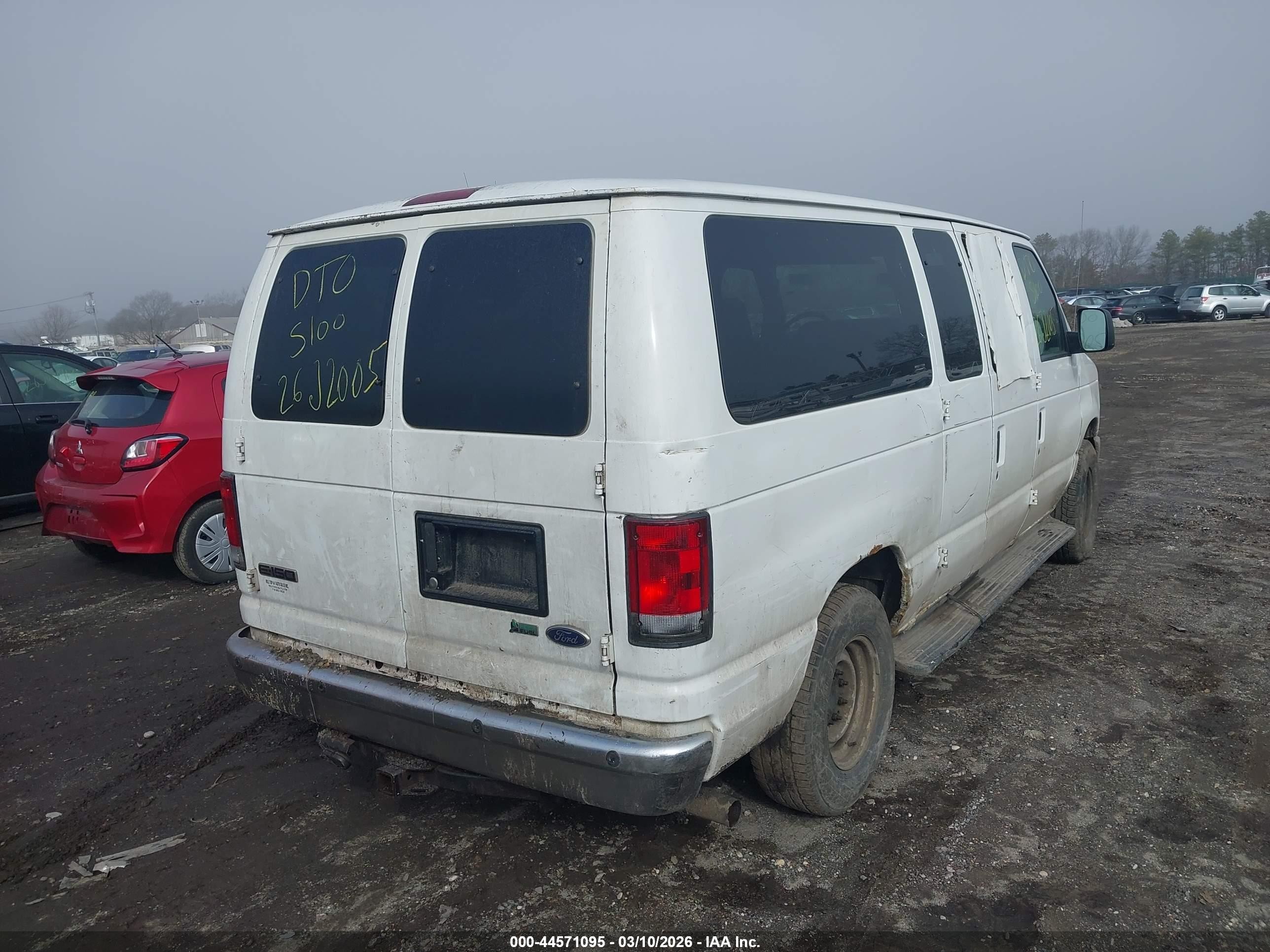 2013 Ford E-150 Xlt White vin: 1FMNE1BL9DDA91347