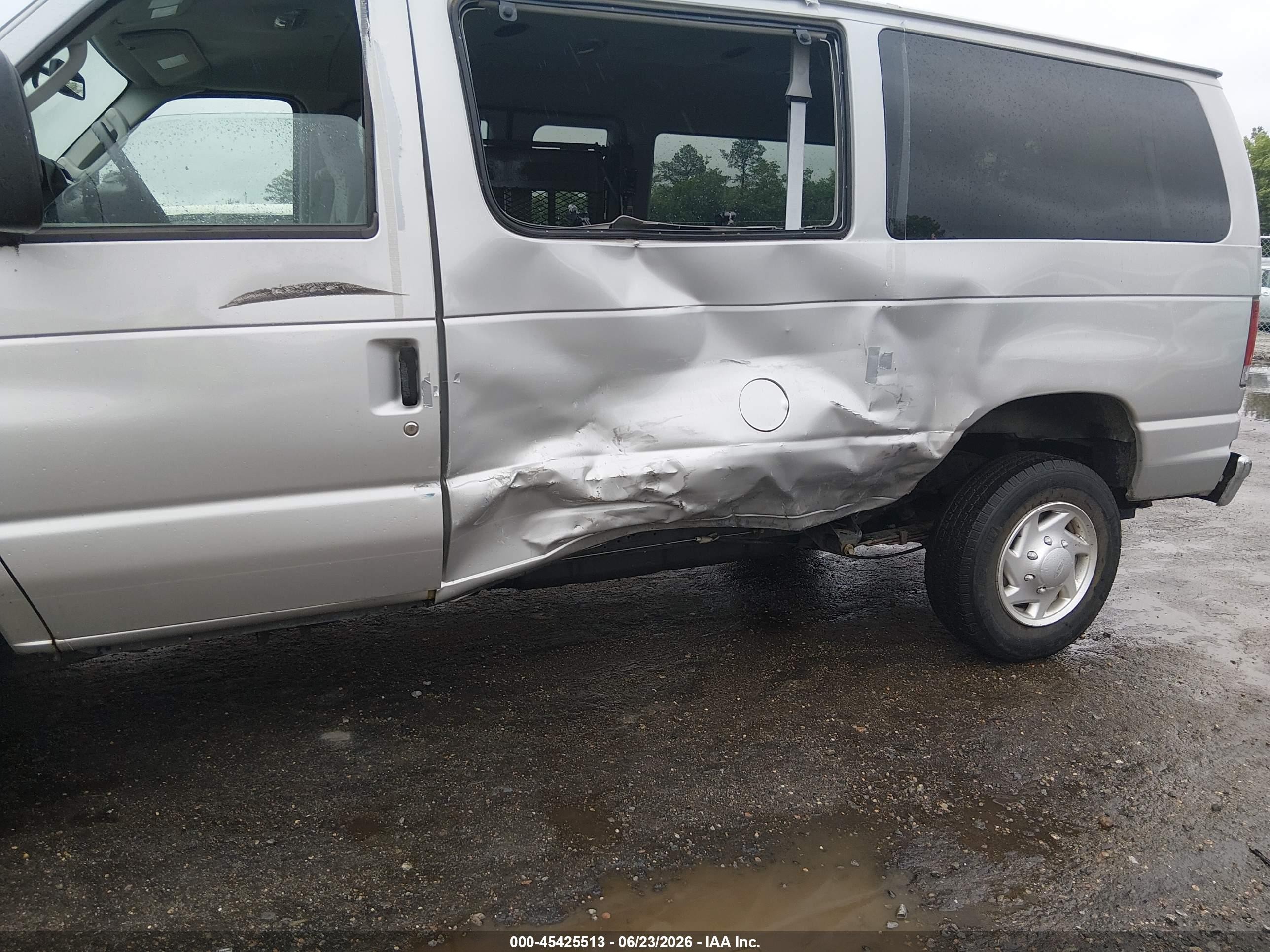 2012 Ford E-150 Xl/xlt Silver vin: 1FMNE1BLXCDA37327