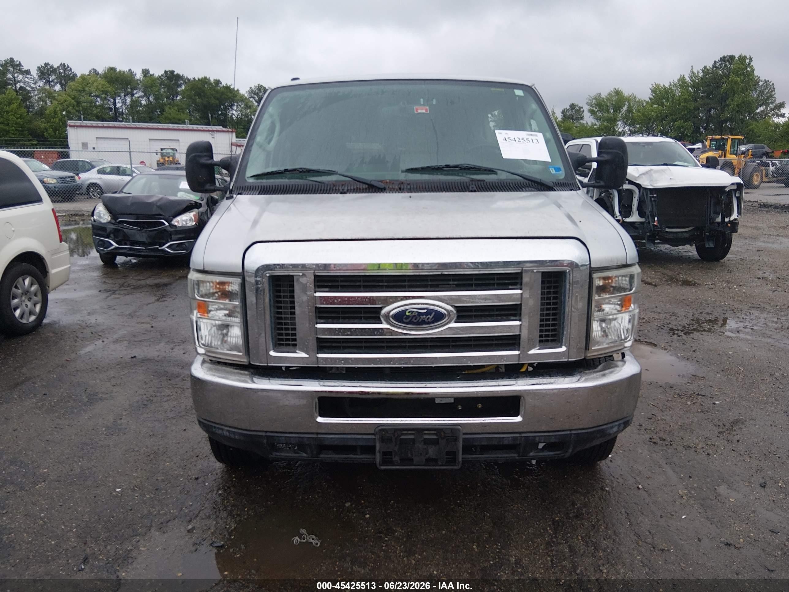2012 Ford E-150 Xl/xlt Silver vin: 1FMNE1BLXCDA37327