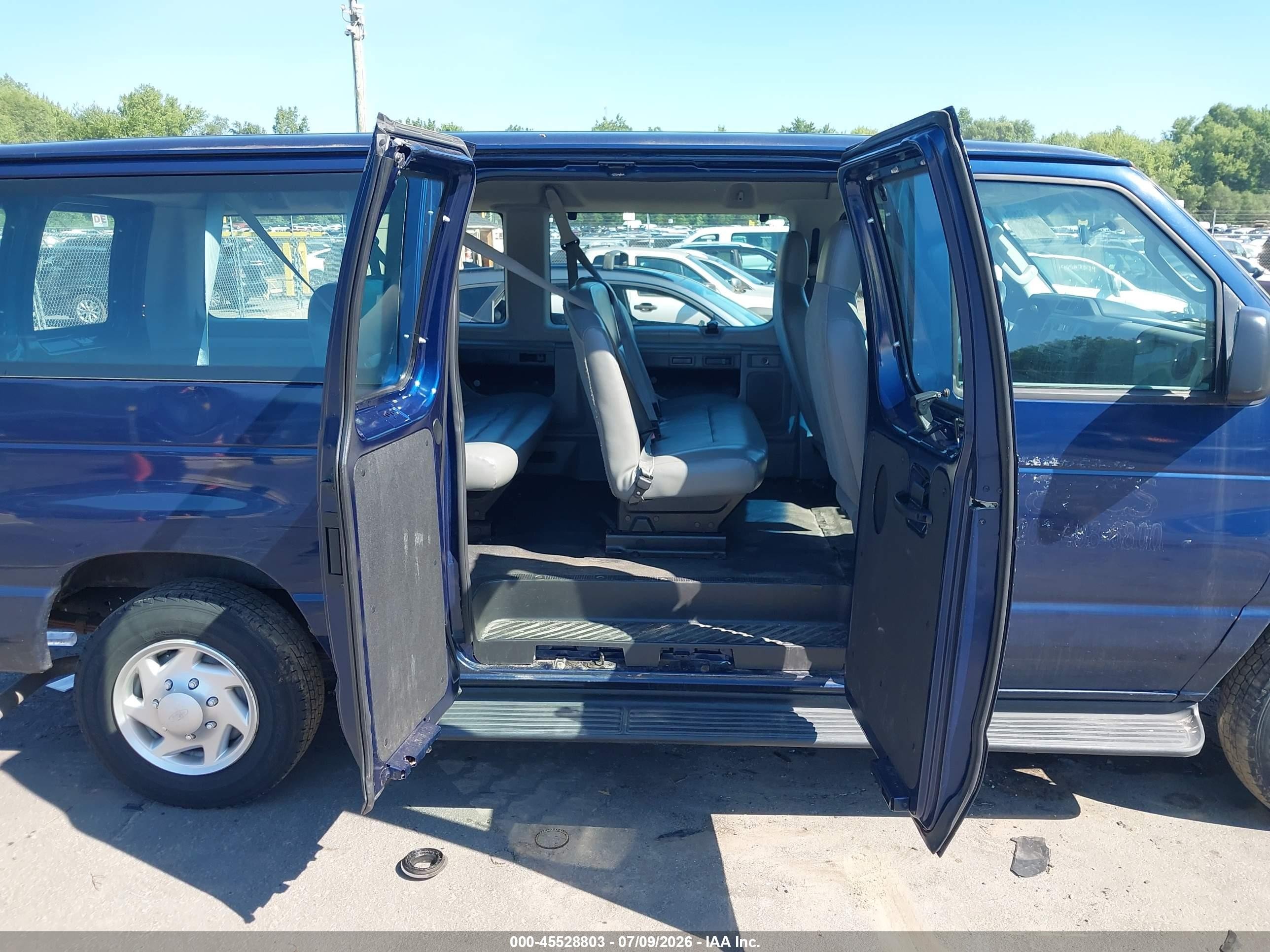 2011 Ford E-150 Xl/xlt Blue vin: 1FMNE1BW4BDB31308