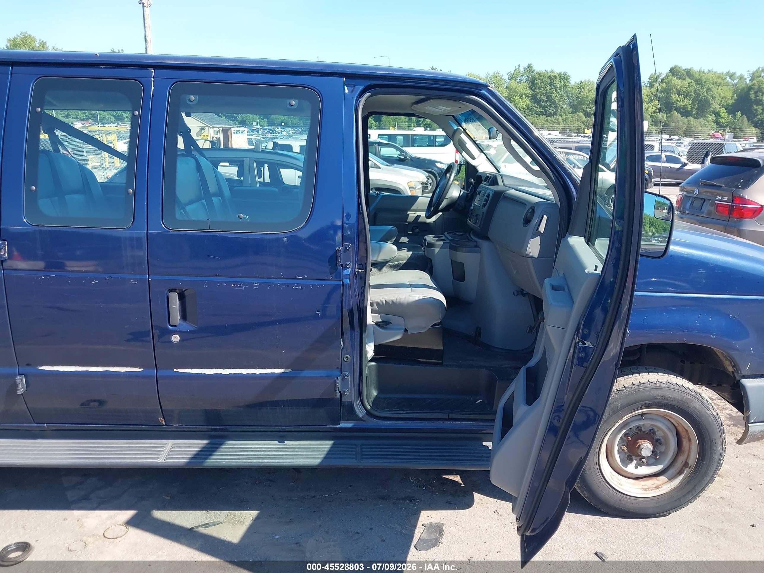 2011 Ford E-150 Xl/xlt Blue vin: 1FMNE1BW4BDB31308