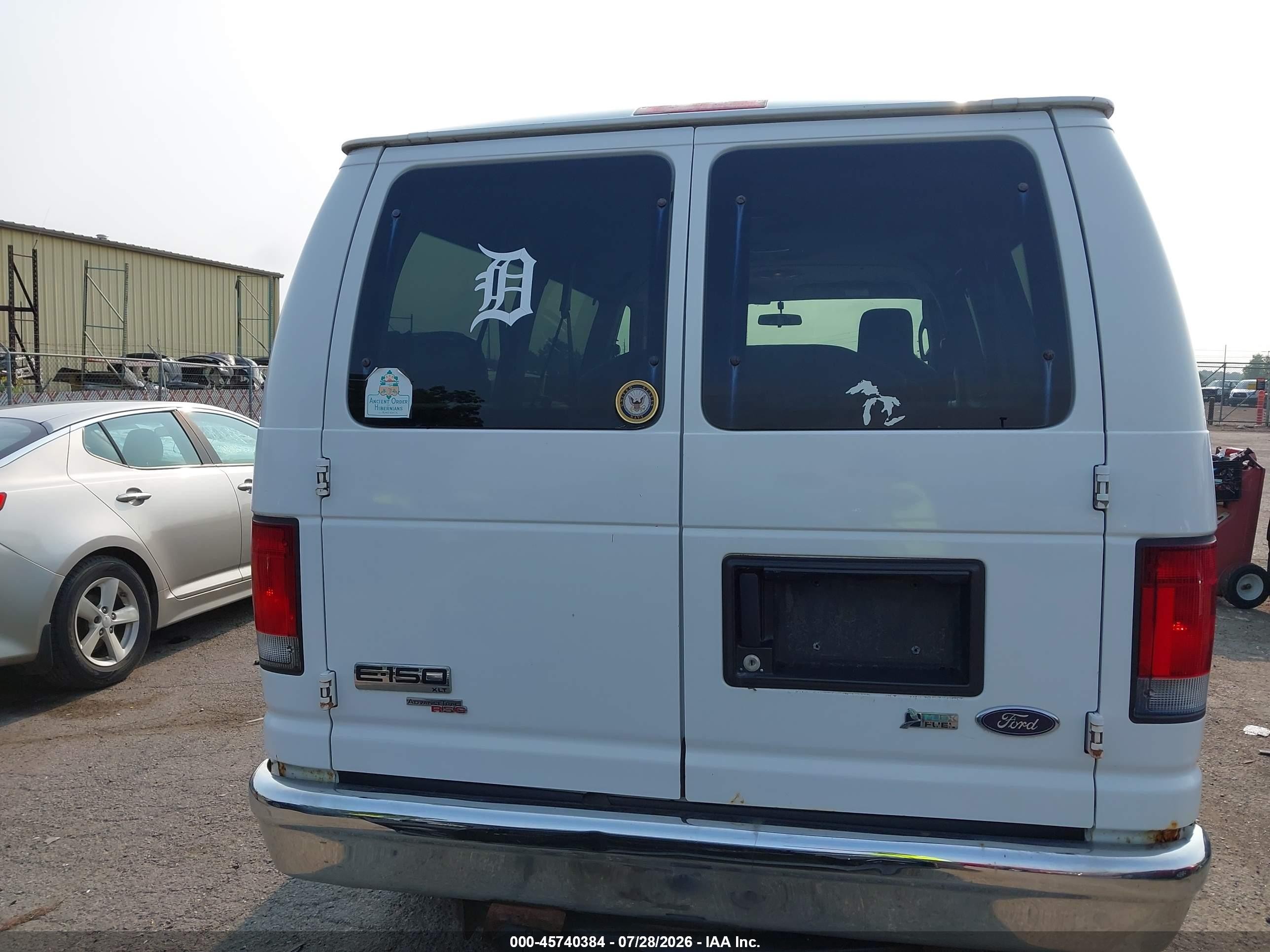 2012 Ford E-150 Xlt White vin: 1FMNE1BW4CDA08626