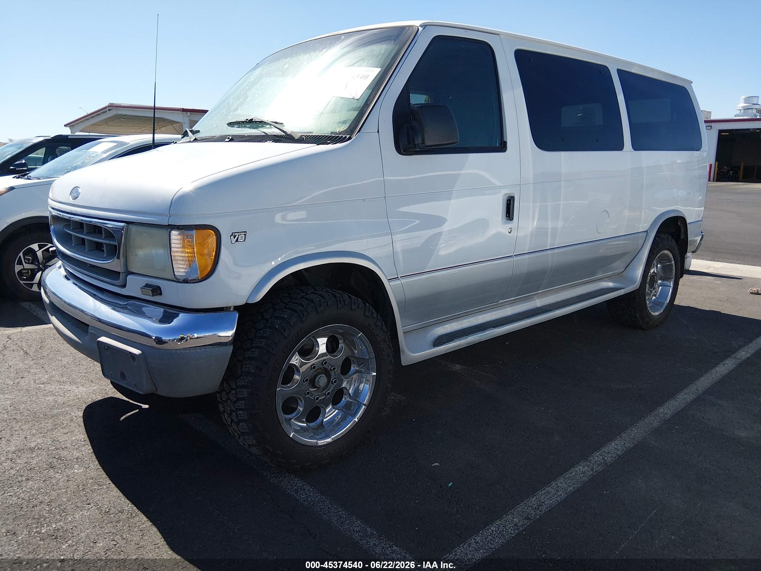 2001 Ford E-350 Super Duty Xl/xlt White vin: 1FMNE31L01HA93120