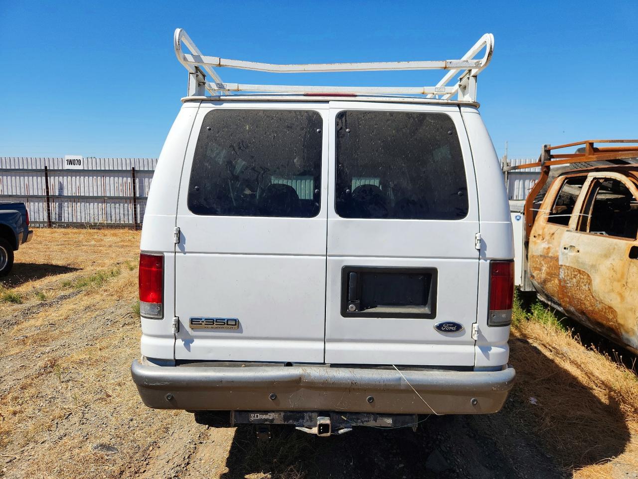 2006 Ford Econoline E350 Super Duty Wagon White vin: 1FMNE31L46HB42276