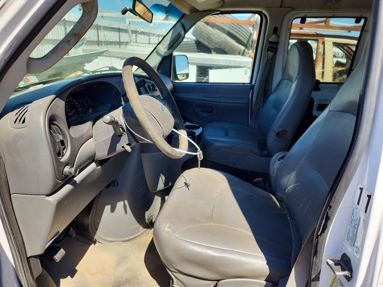 2006 Ford Econoline E350 Super Duty Wagon White vin: 1FMNE31L46HB42276