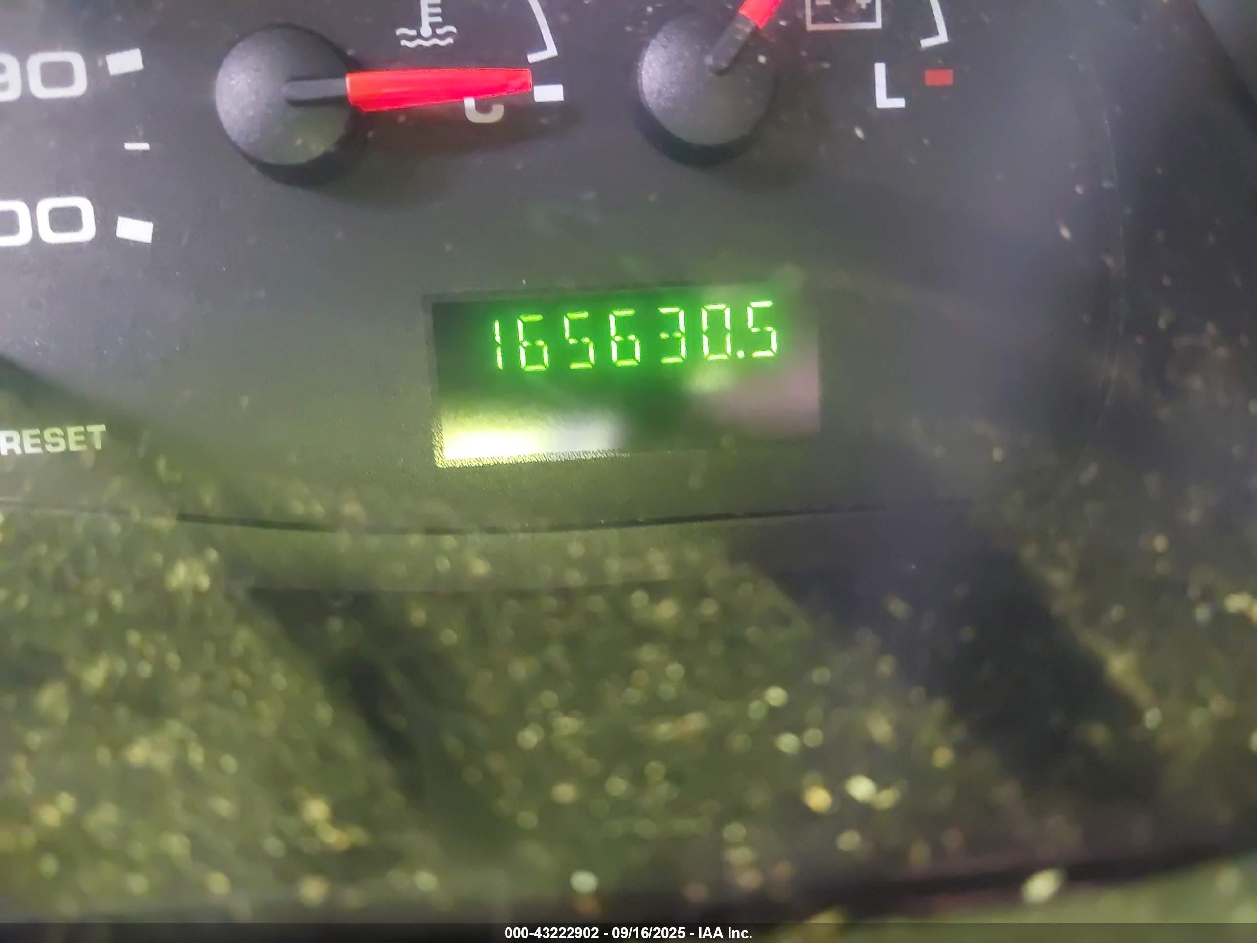 2004 Ford E-350 Super Duty Chateau/xl/xlt Navy vin: 1FMNE31L74HA09461