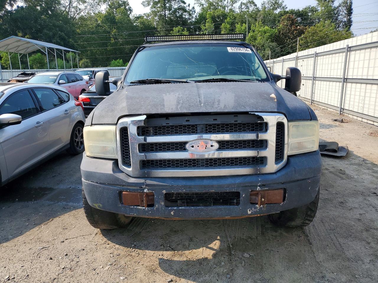 2005 Ford Excursion Xlt Black vin: 1FMNU40L65EB25750