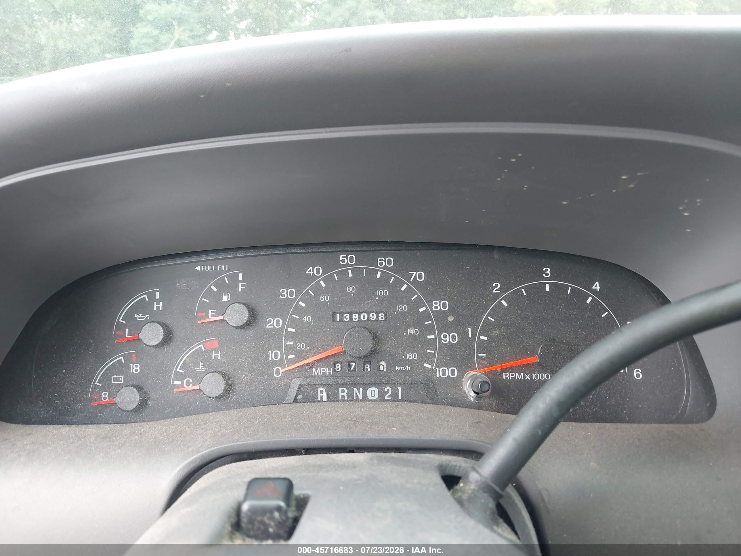 2001 Ford Excursion Xlt White vin: 1FMNU41L21EB12910
