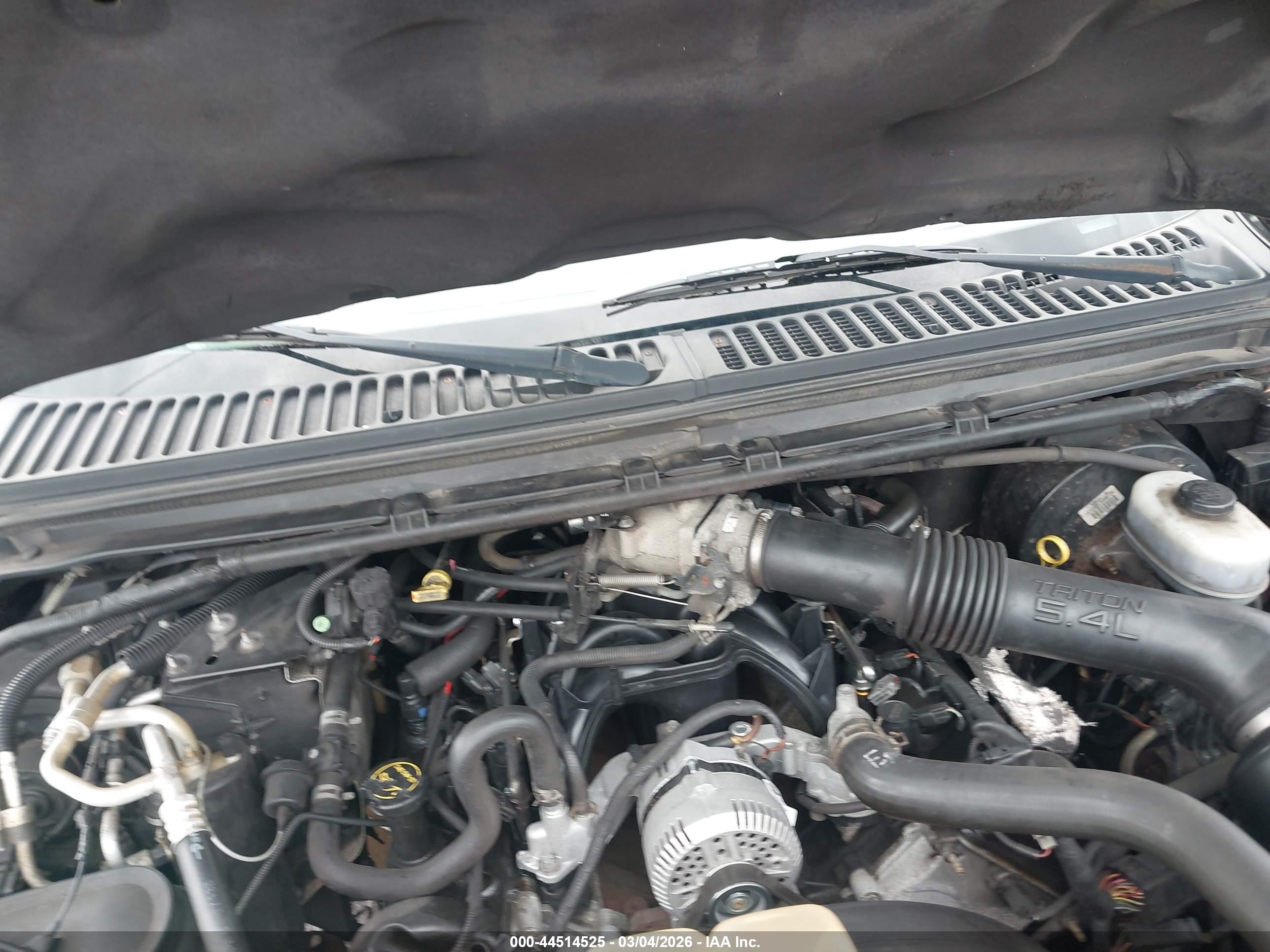 2004 Ford Excursion Xls/xlt Black vin: 1FMNU41L44EB42625