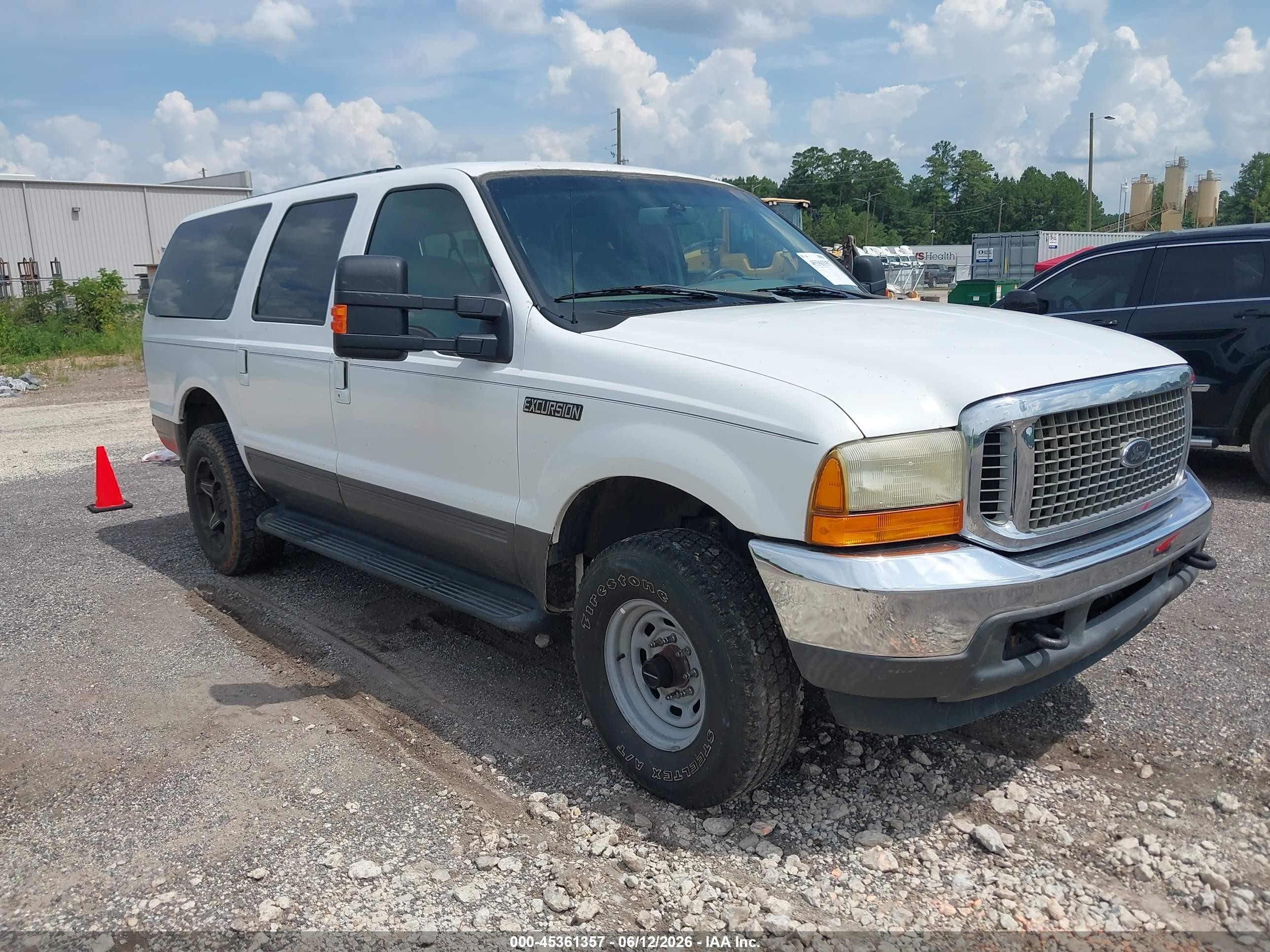 2001 Ford Excursion Xlt White vin: 1FMNU41S01ED43764