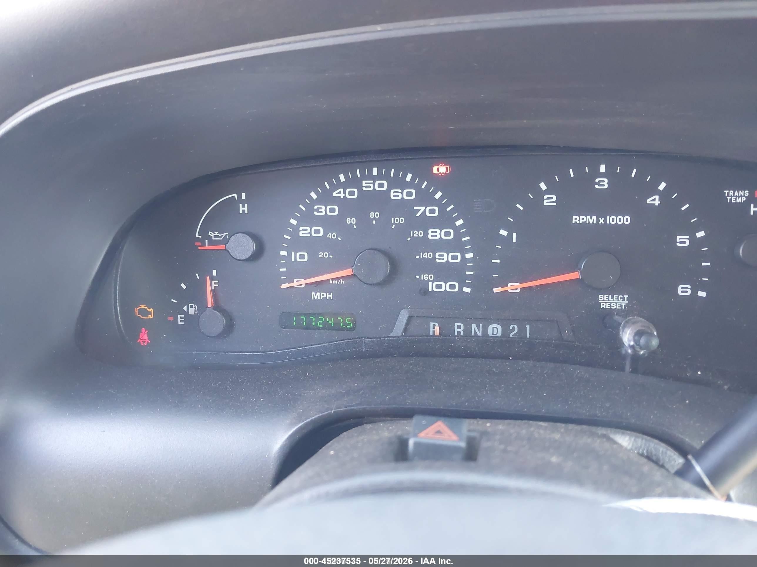 2005 Ford Excursion Xls/xlt Red vin: 1FMNU41S55EC67514