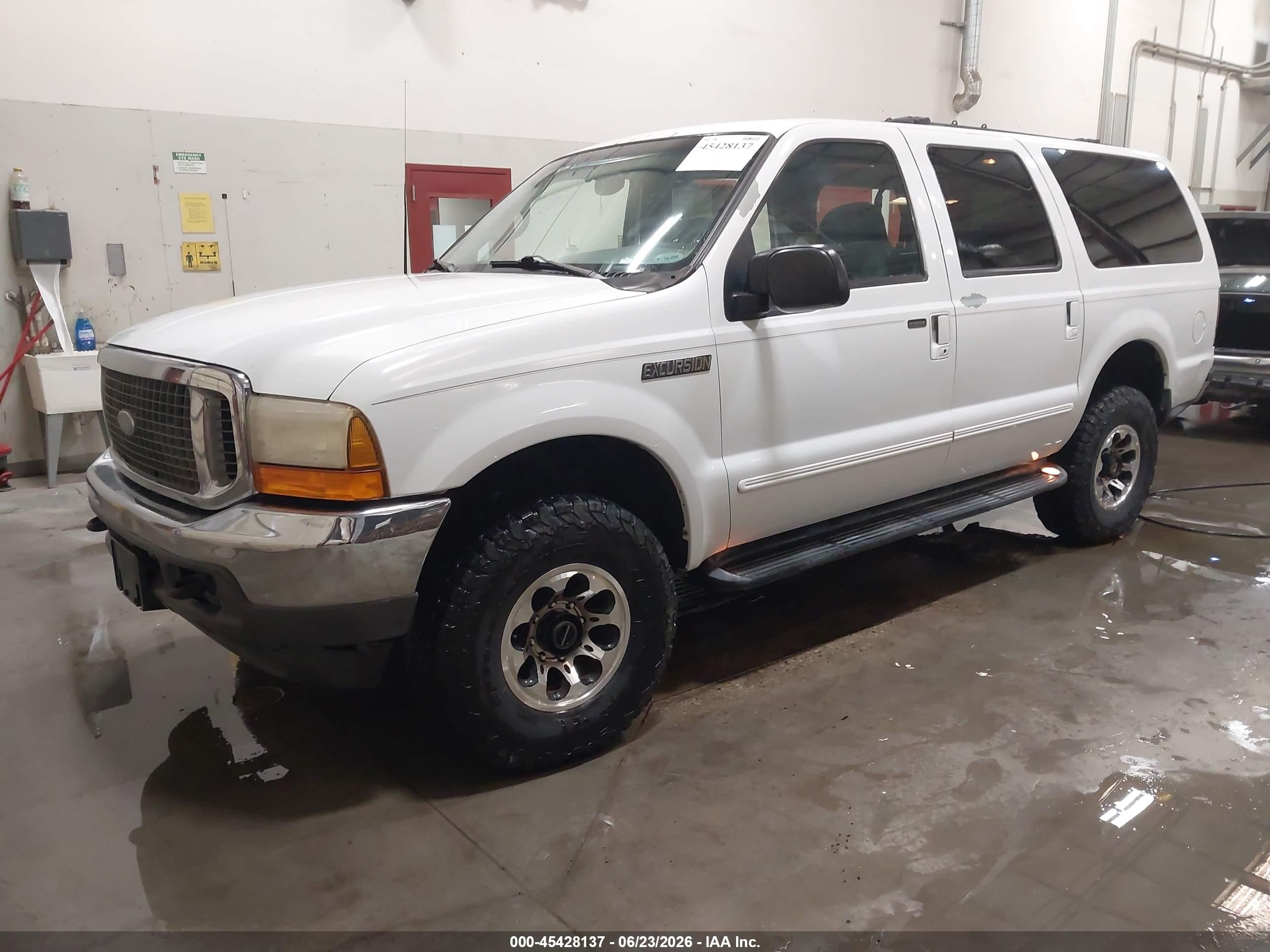 2000 Ford Excursion Xlt White vin: 1FMNU41S7YEB40137