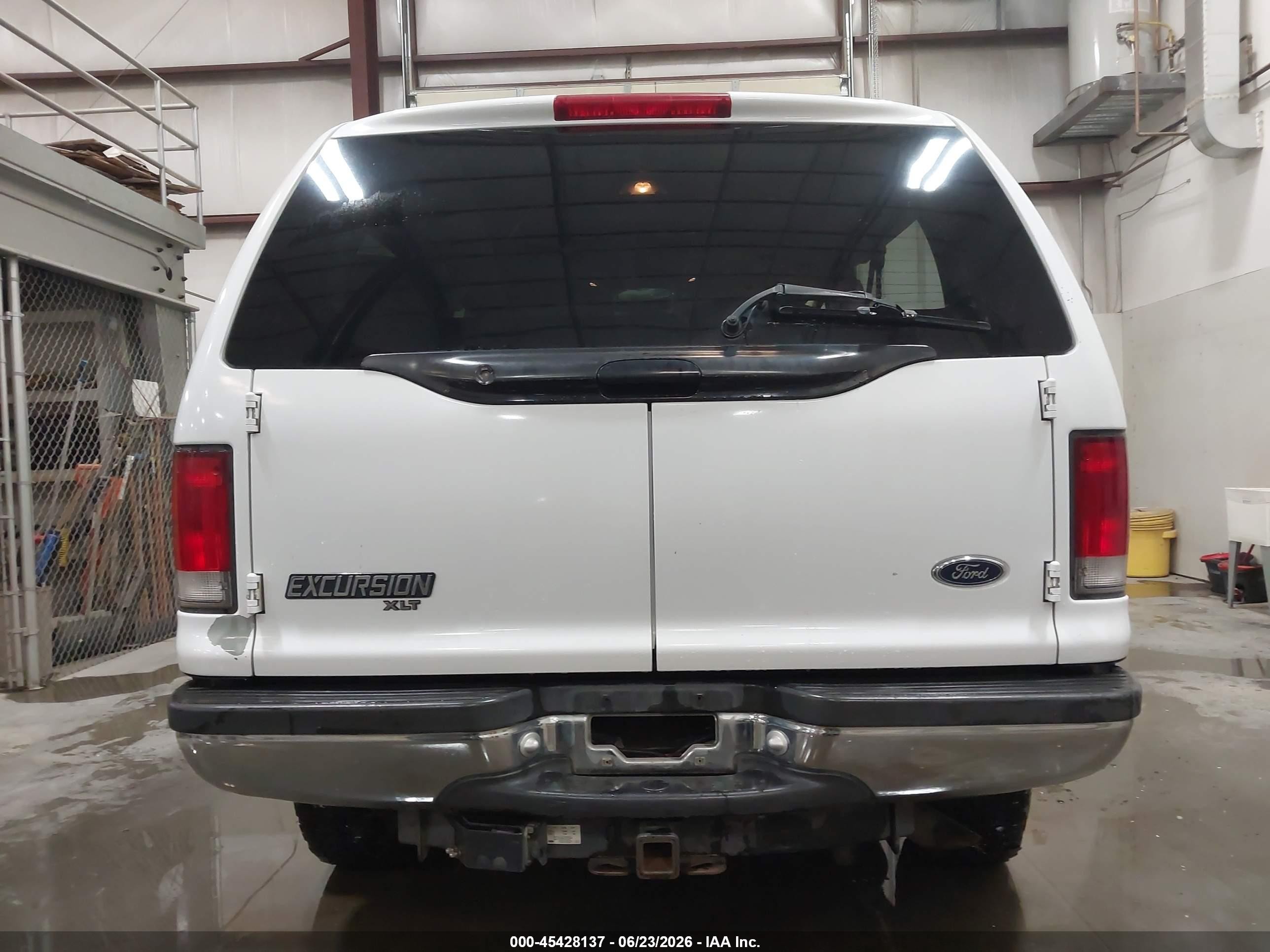 2000 Ford Excursion Xlt White vin: 1FMNU41S7YEB40137