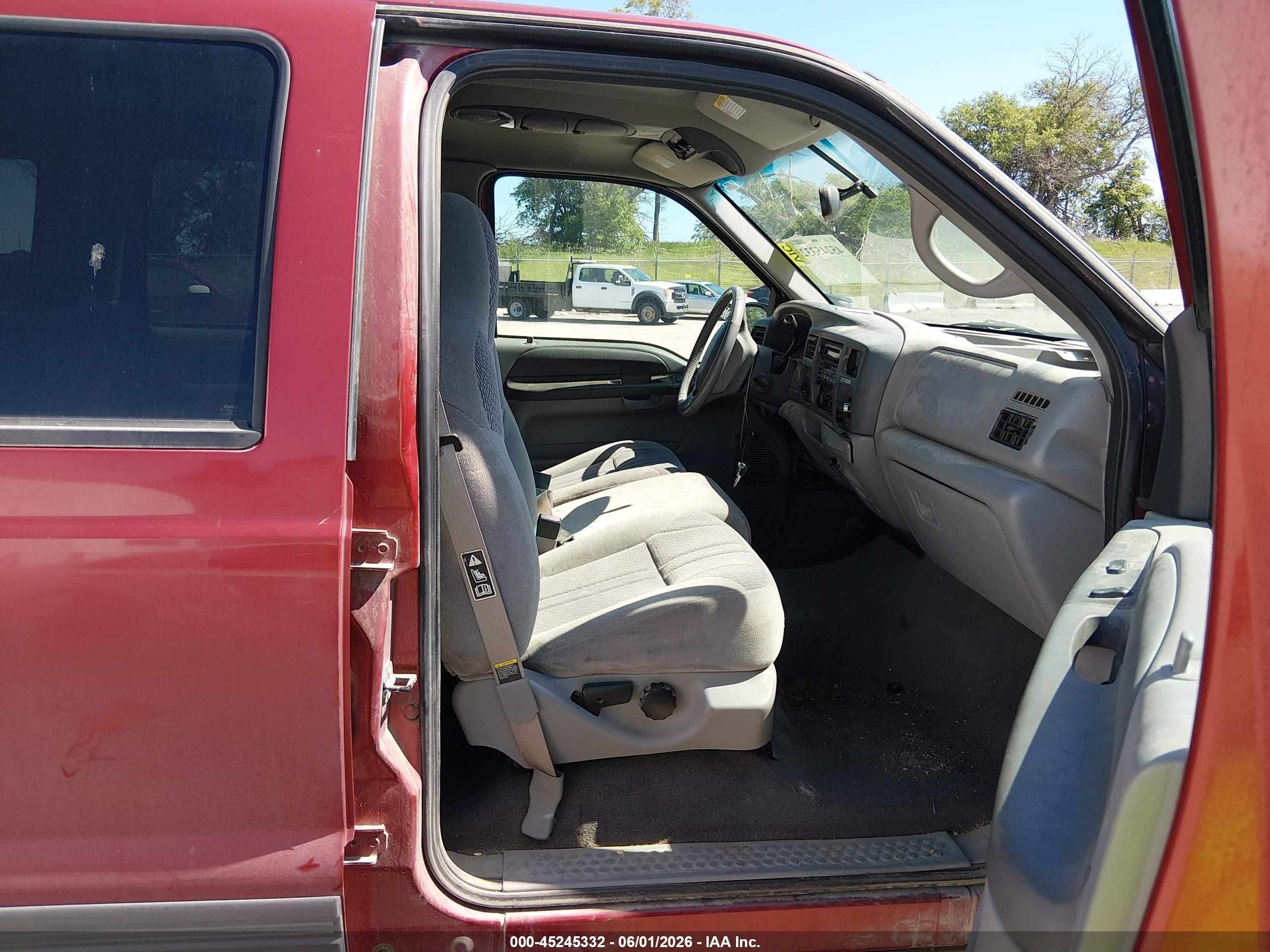2001 Ford Excursion Xlt Red vin: 1FMNU41SX1EC44790