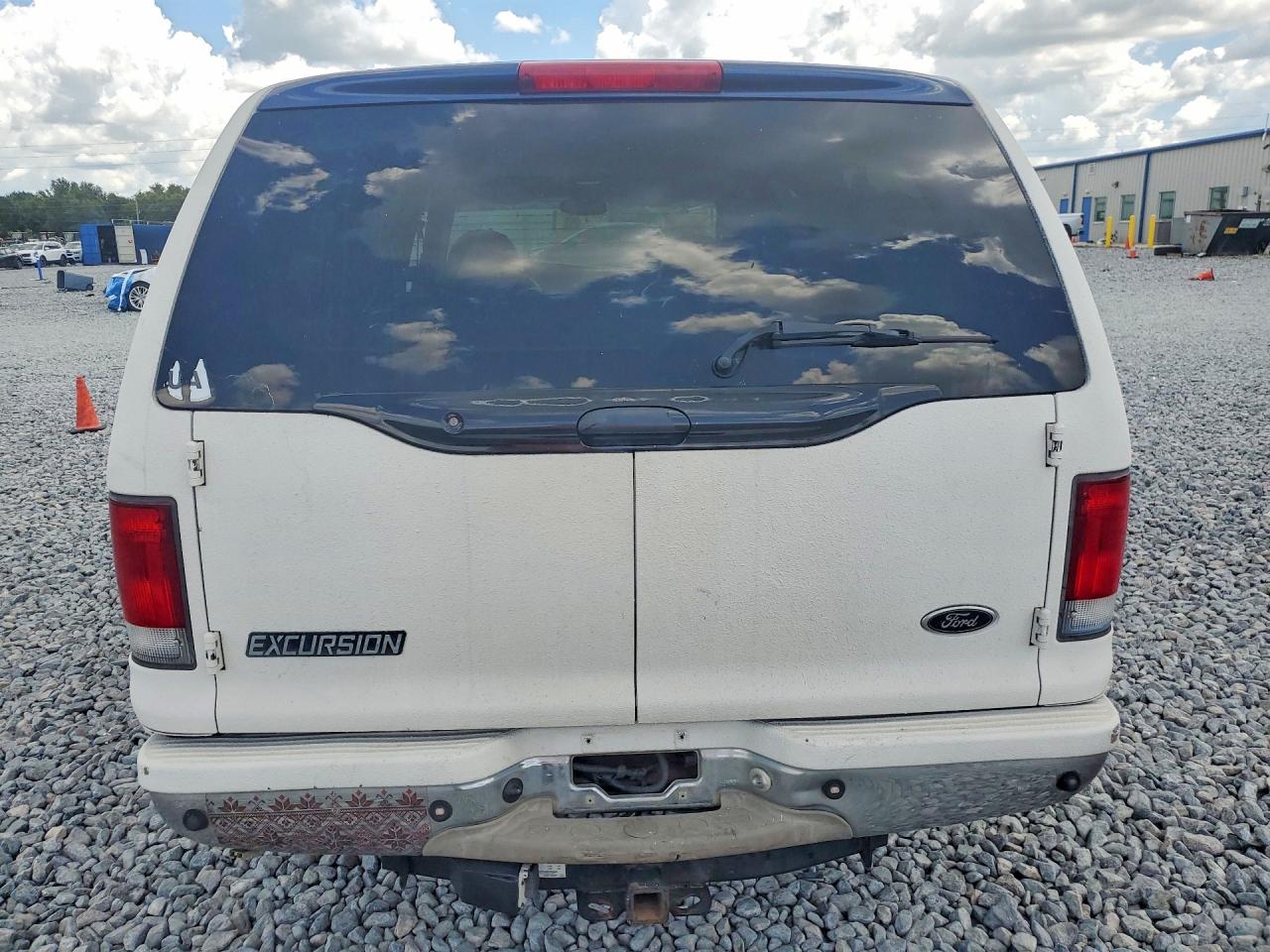 2001 Ford Excursion Limited Diesel 7.3 White vin: 1FMNU42F01EA10854