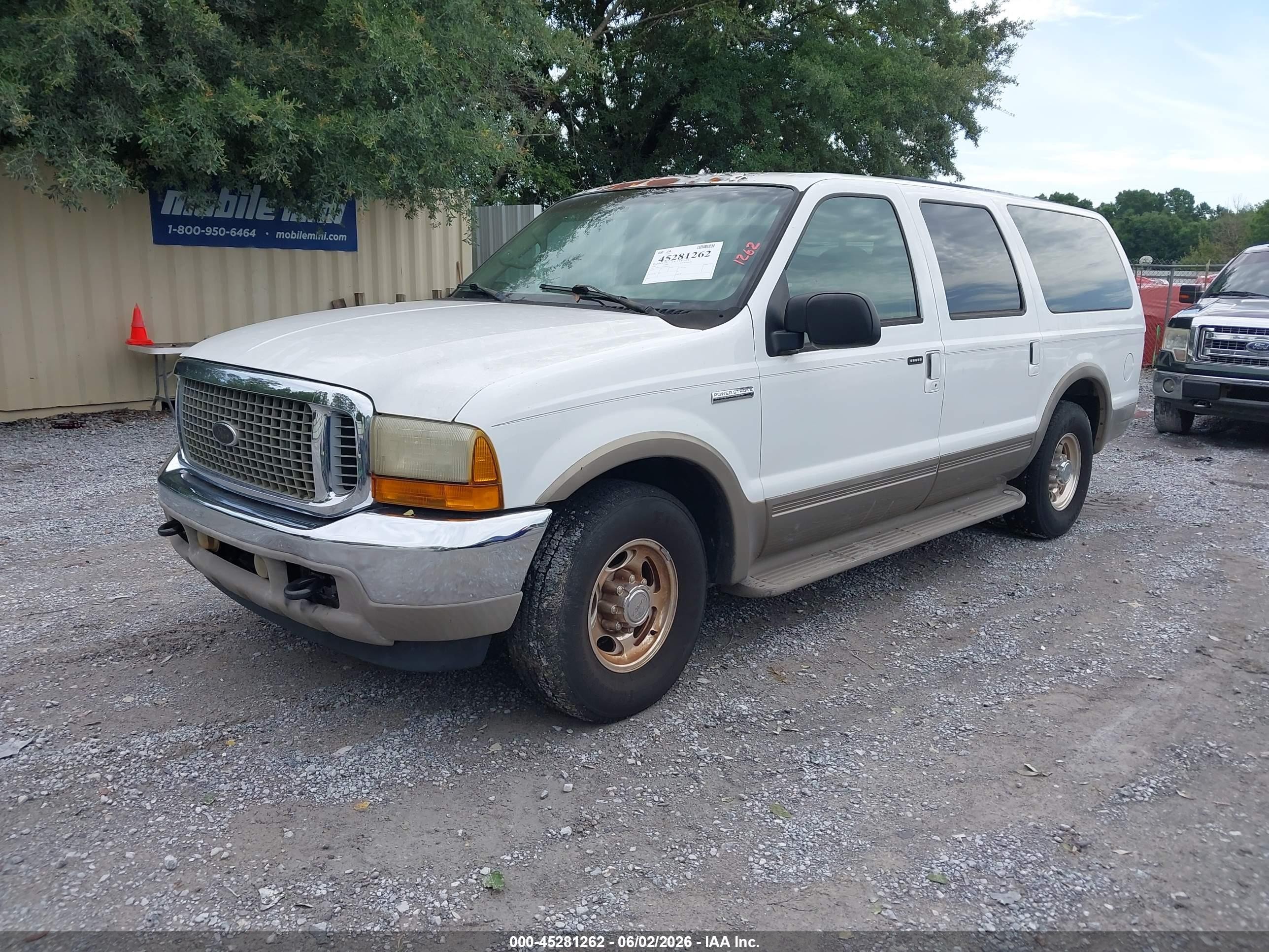 2001 Ford Excursion Limited White vin: 1FMNU42F11EB46118