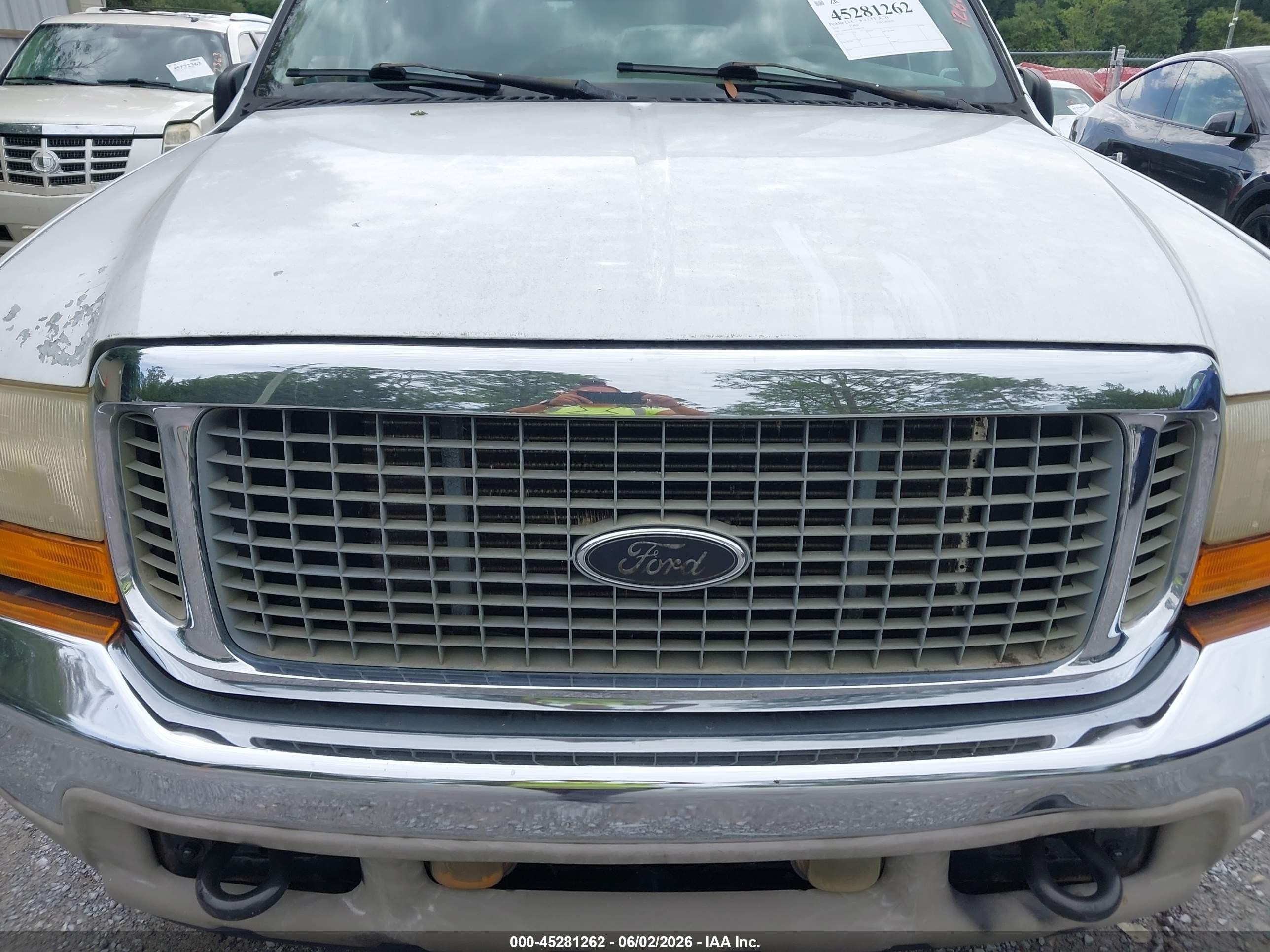 2001 Ford Excursion Limited White vin: 1FMNU42F11EB46118