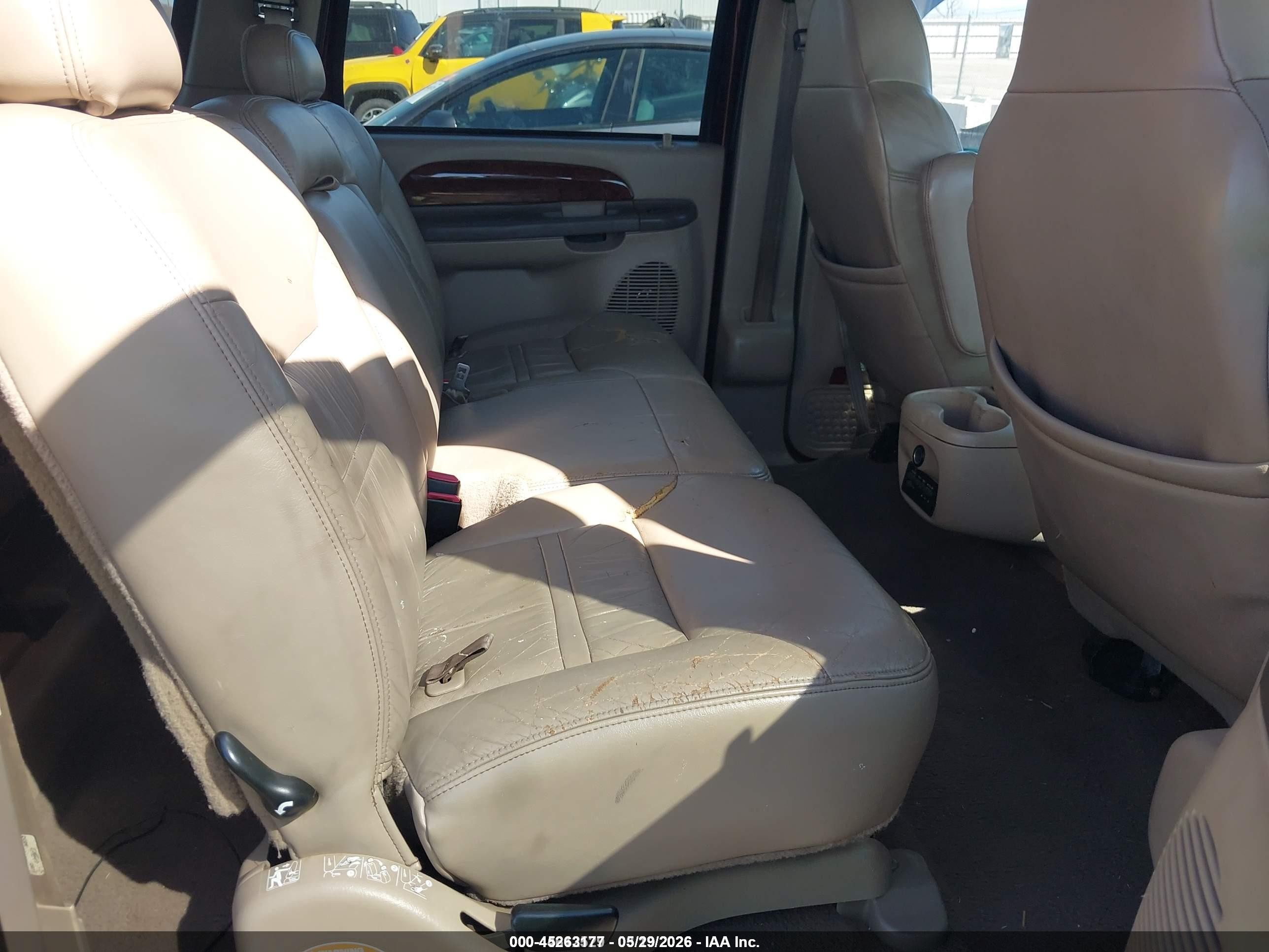 2001 Ford Excursion Limited Burgundy vin: 1FMNU42F61EA09109