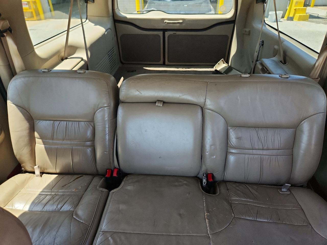 2000 Ford Excursion Limited Red vin: 1FMNU42L1YEC70261