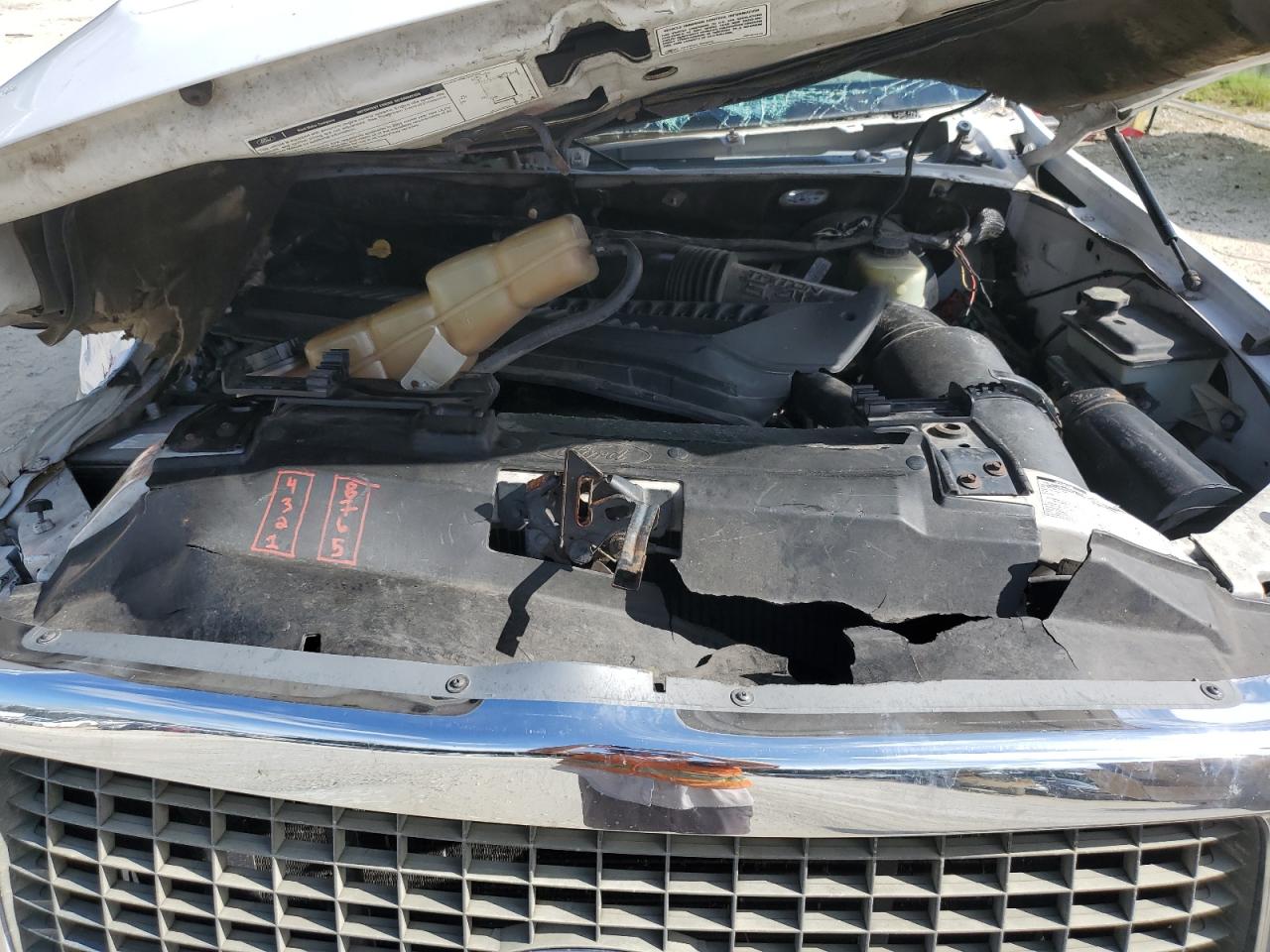 2001 Ford Excursion Limited Белый vin: 1FMNU42LX1EC27446