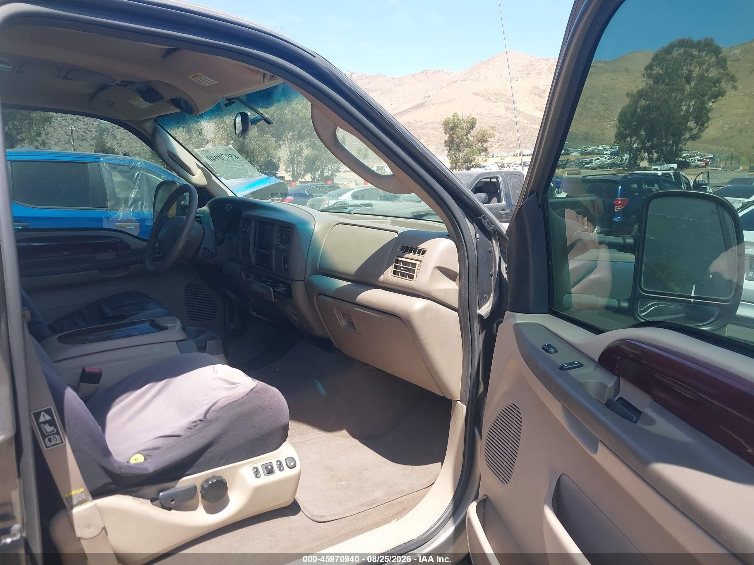 2003 Ford Excursion Limited Champagne vin: 1FMNU42P63EC31709