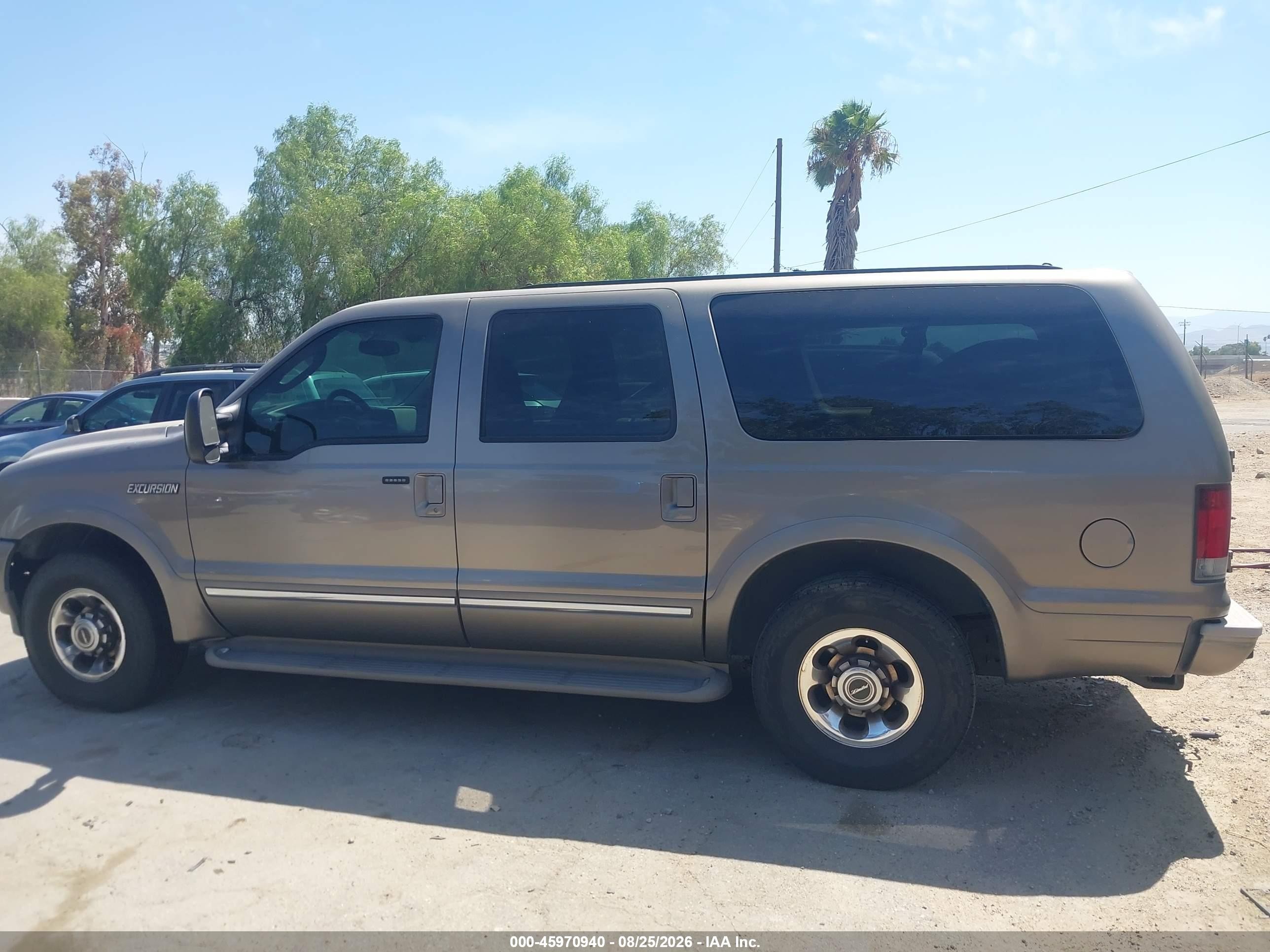 2003 Ford Excursion Limited Champagne vin: 1FMNU42P63EC31709