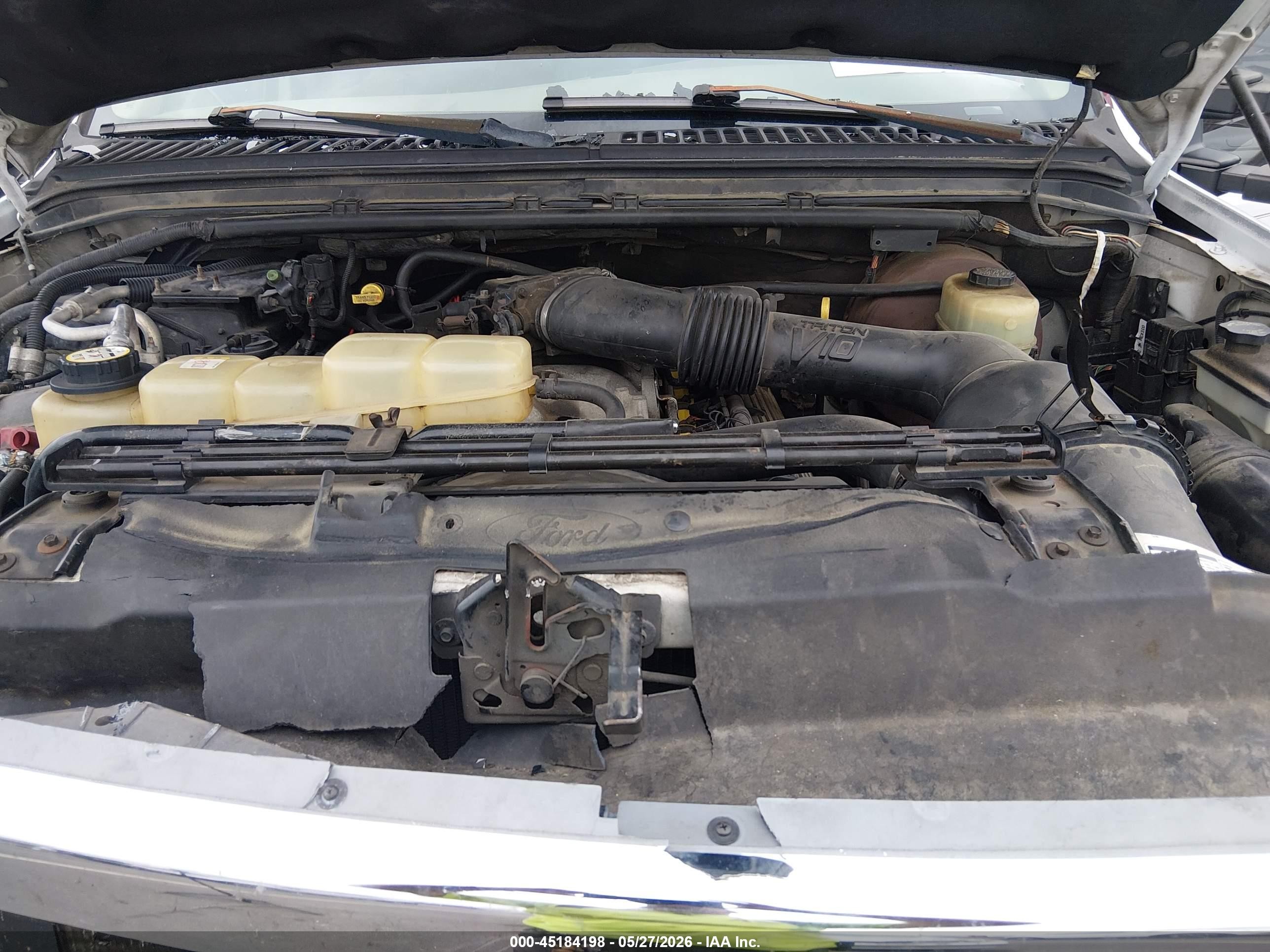 2002 Ford Excursion Limited Белый vin: 1FMNU42S52EC84856