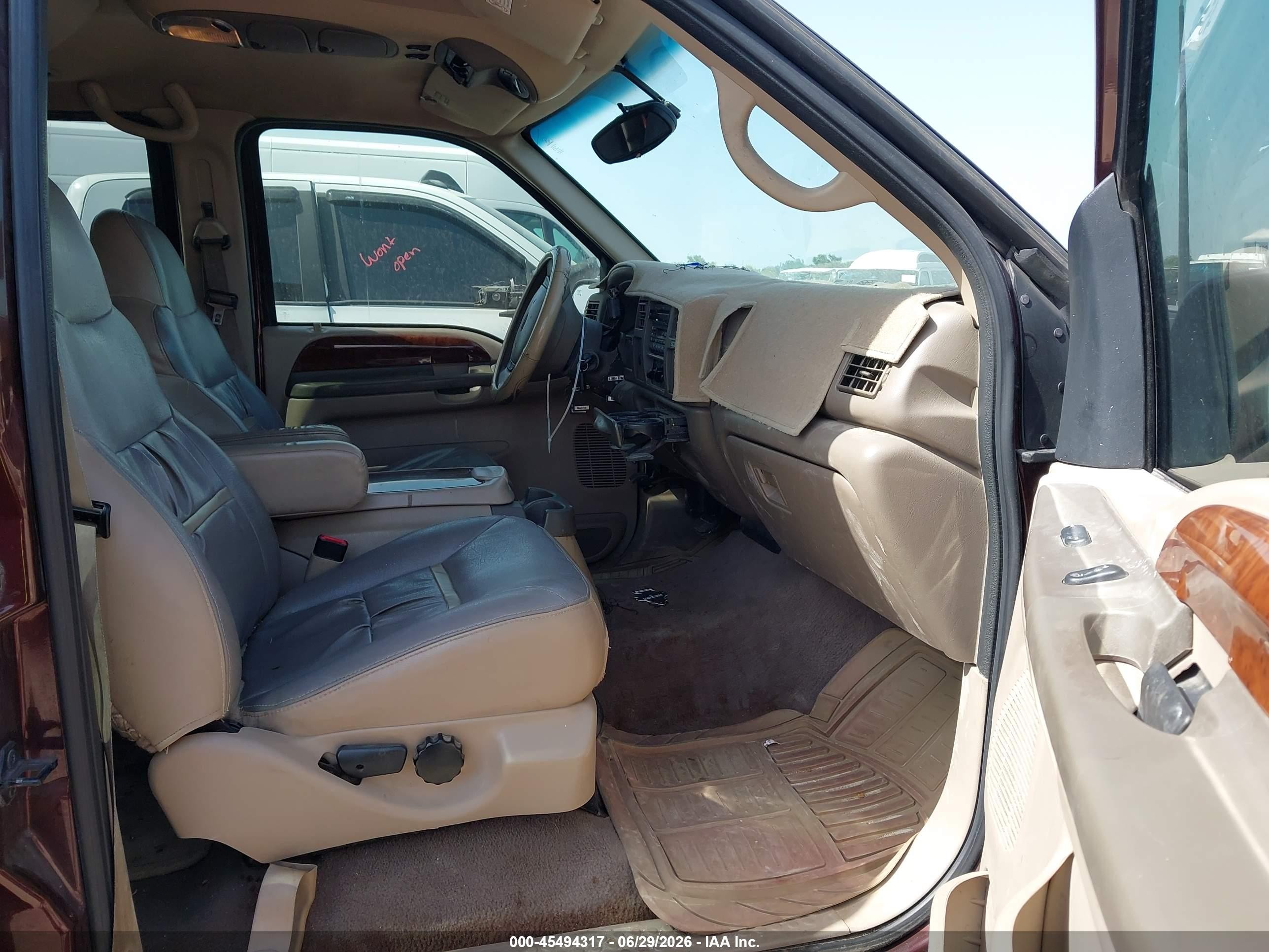 2000 Ford Excursion Limited Maroon vin: 1FMNU42S5YEE35204