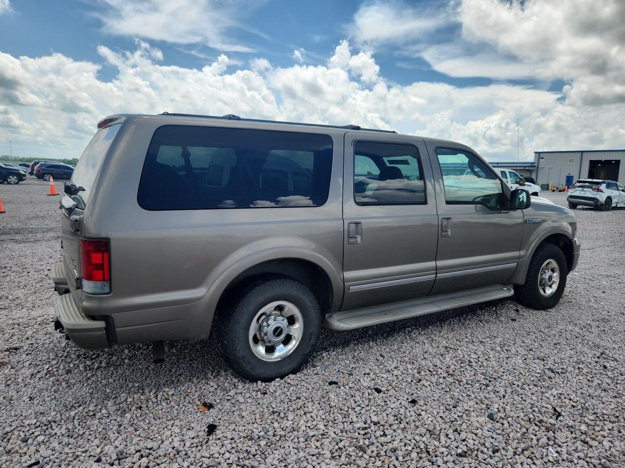 2005 Ford Excursion Limited Tan vin: 1FMNU42S65EB54069