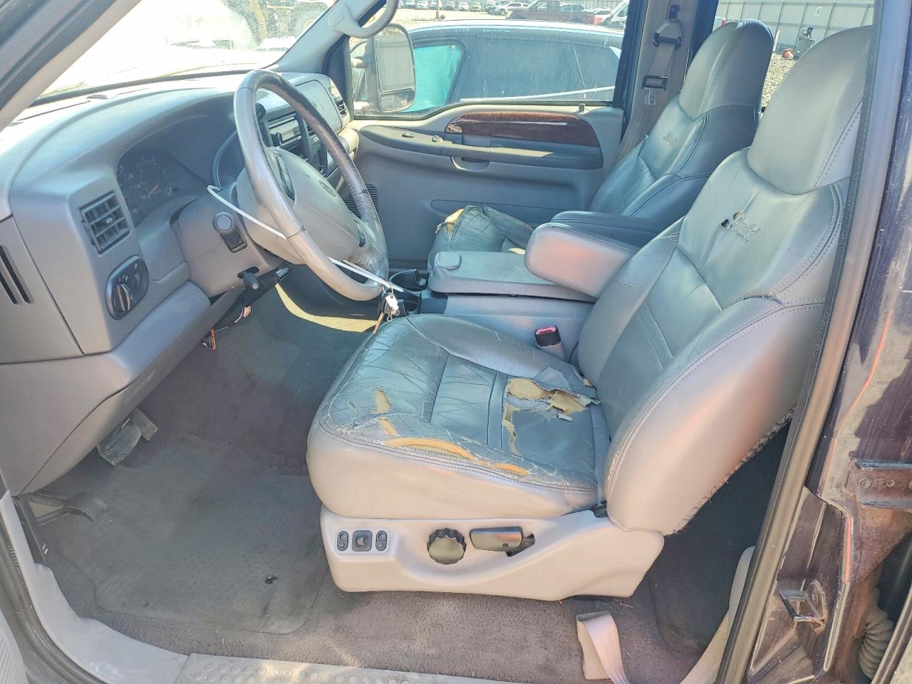 2000 Ford Excursion Limited Blue vin: 1FMNU43S0YEB60713