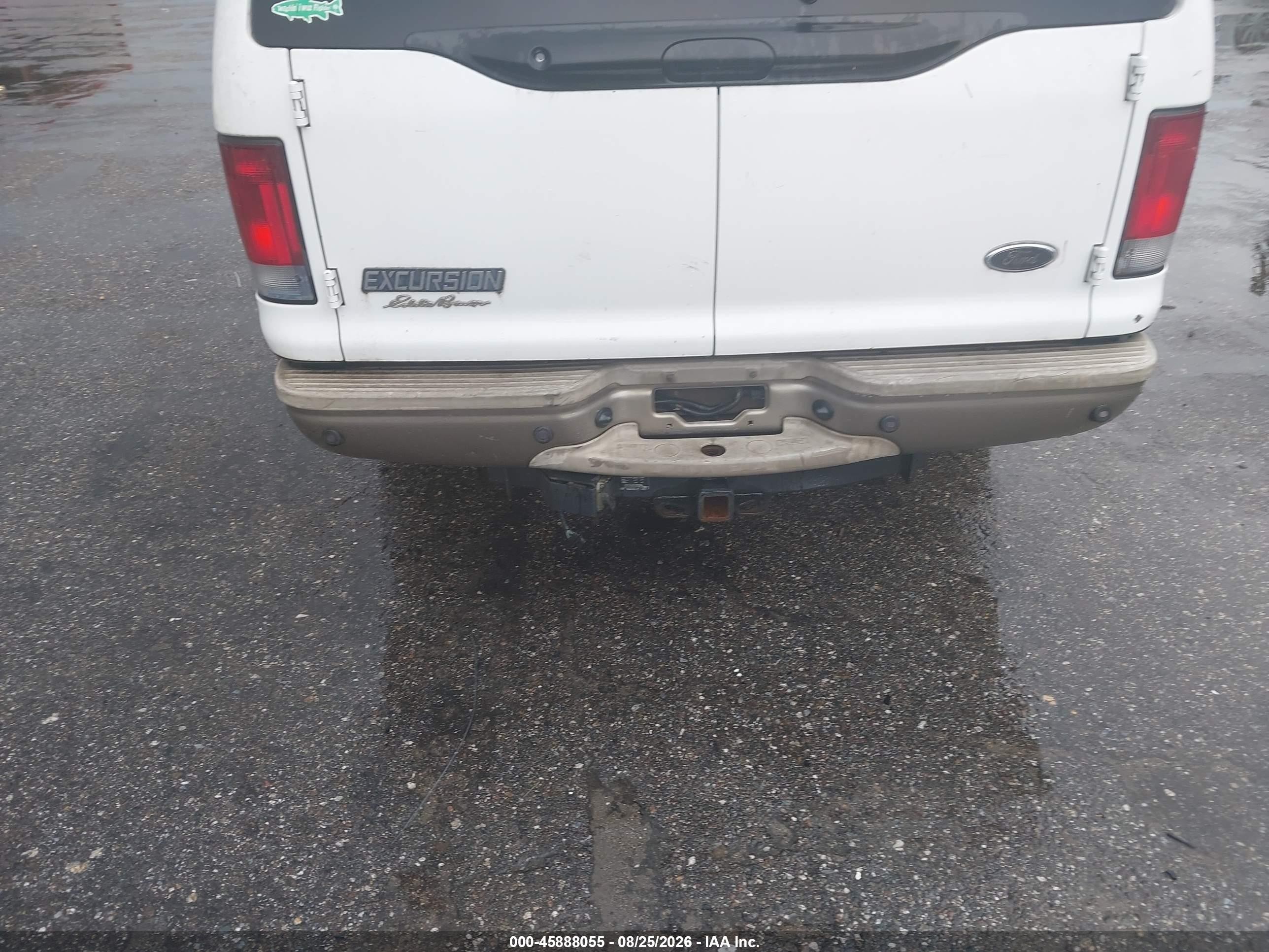 2005 Ford Excursion Eddie Bauer White vin: 1FMNU44L45EB61625