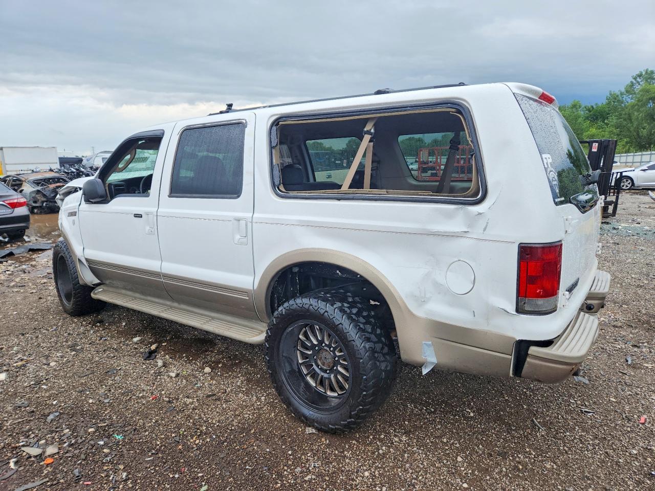 2005 Ford Excursion Eddie Bauer Белый vin: 1FMNU44L55ED24086