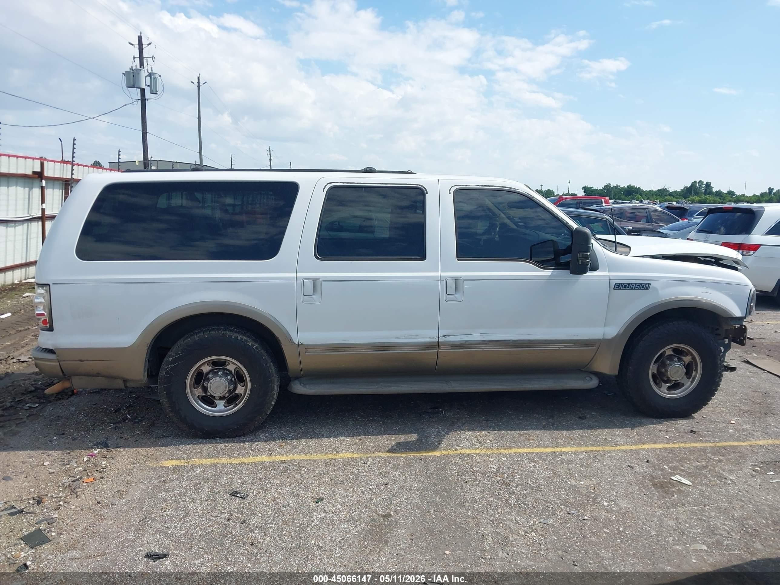 2004 Ford Excursion Eddie Bauer White vin: 1FMNU44L74EB02020