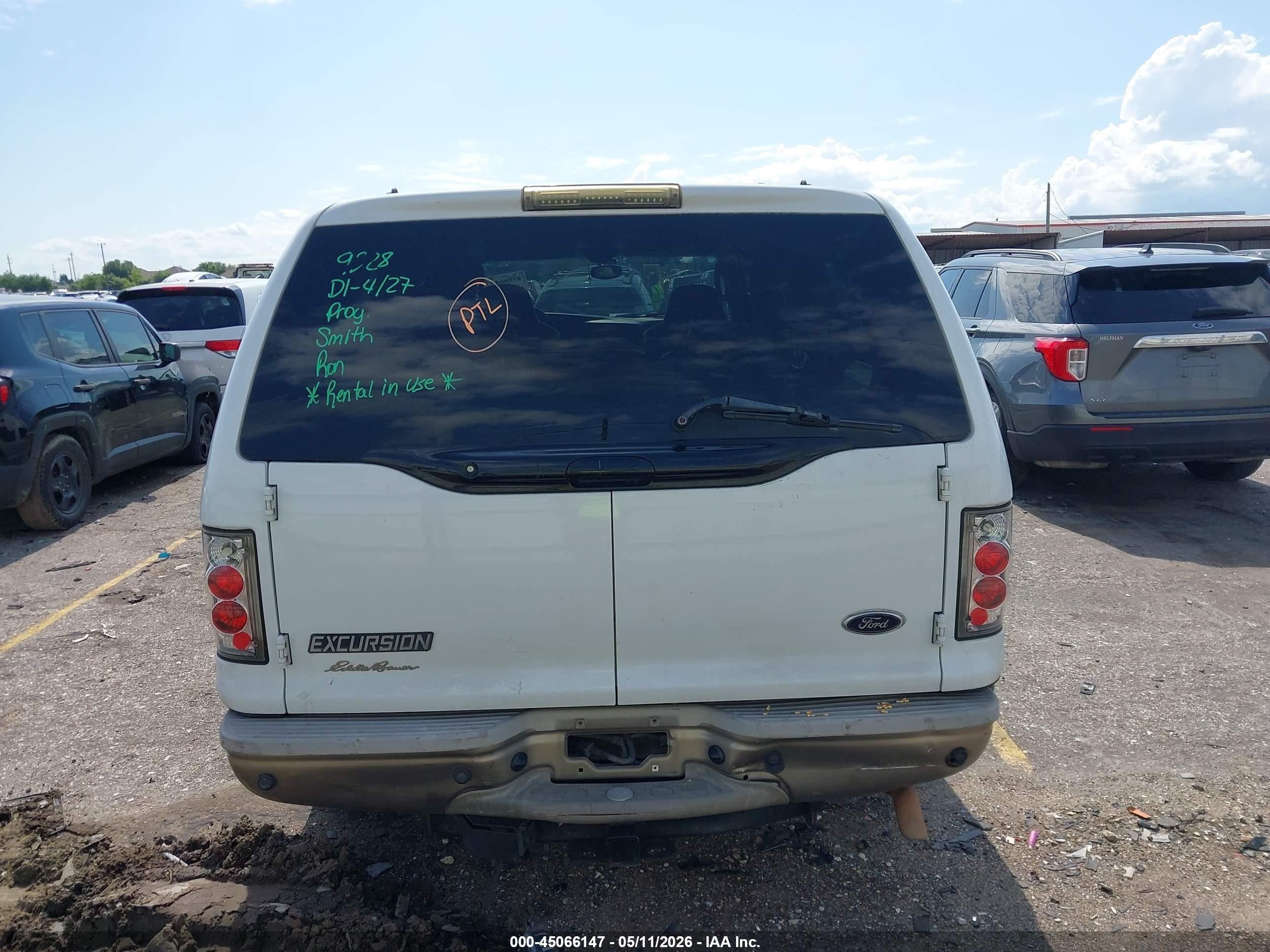 2004 Ford Excursion Eddie Bauer White vin: 1FMNU44L74EB02020