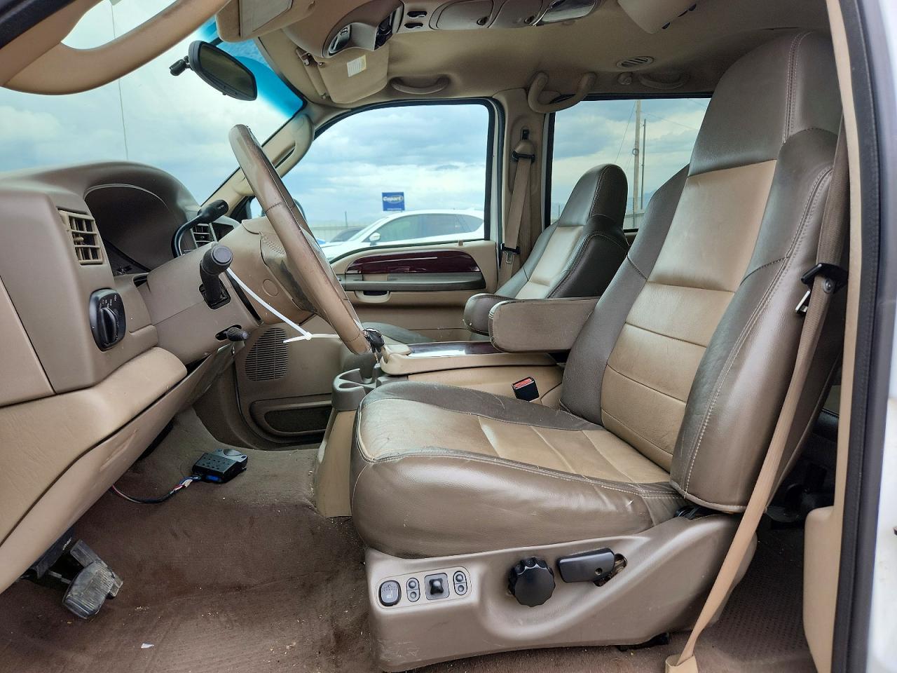 2004 Ford Excursion Eddie Bauer White vin: 1FMNU44P64EA15471