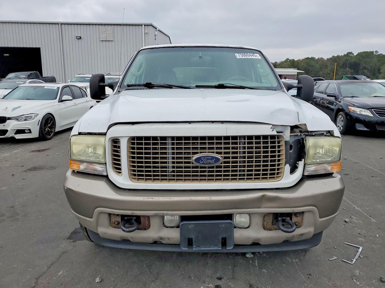 2004 Ford Excursion Eddie Bauer White vin: 1FMNU44PX4EA06711