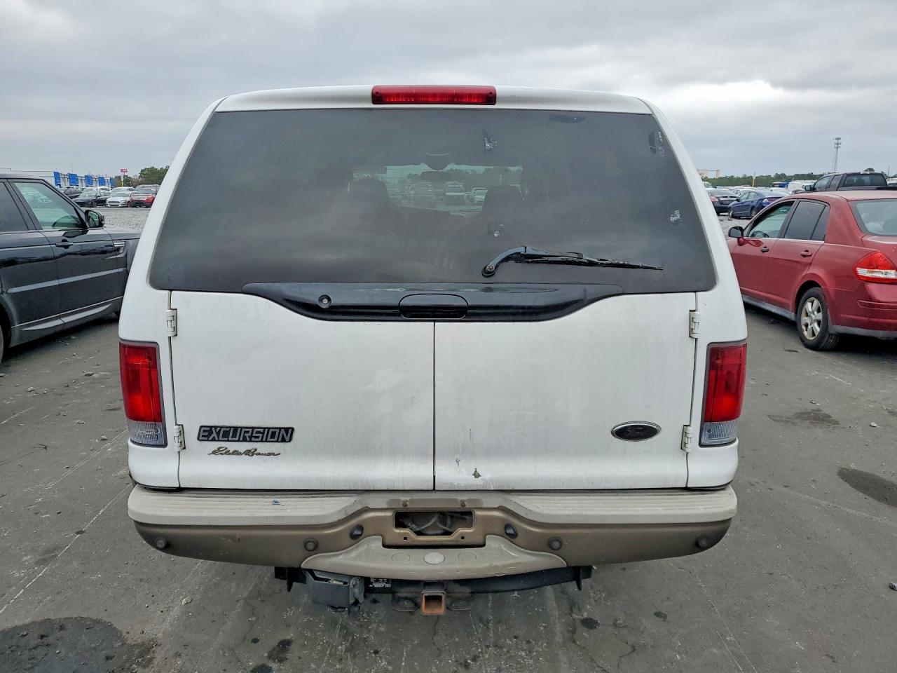2004 Ford Excursion Eddie Bauer White vin: 1FMNU44PX4EA06711