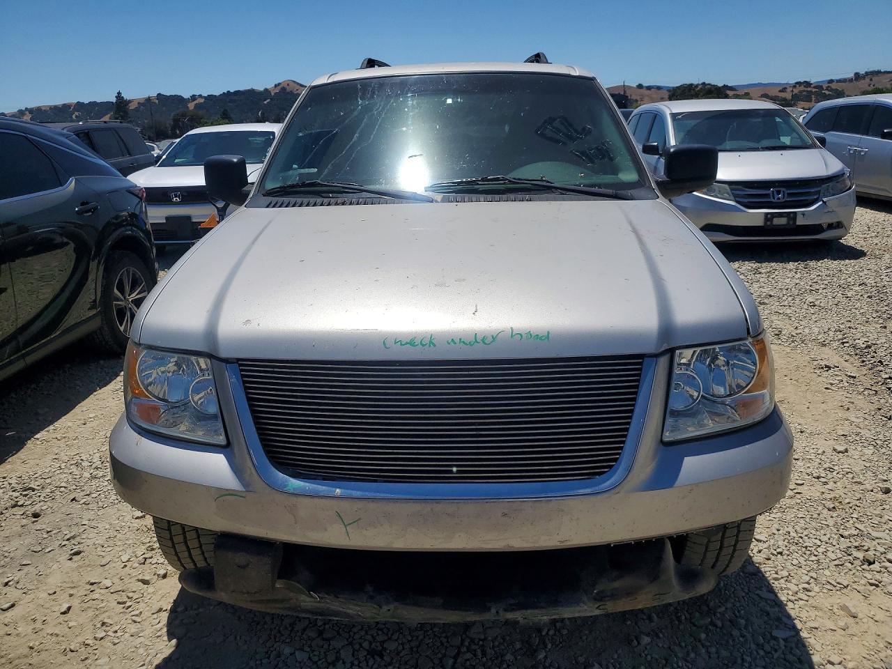 2005 Ford Expedition Xls Серый vin: 1FMPU13565LA20013