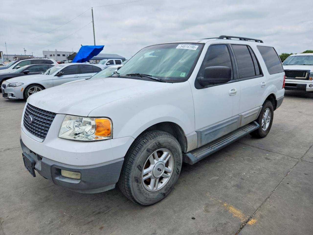 2005 Ford Expedition Xlt White vin: 1FMPU15525LA29336