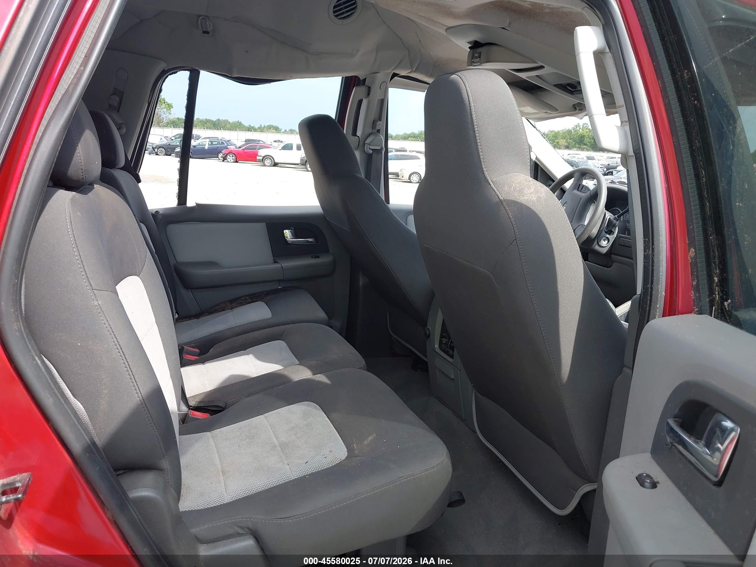 2005 Ford Expedition Xlt Темно-бордовый vin: 1FMPU15535LA07331