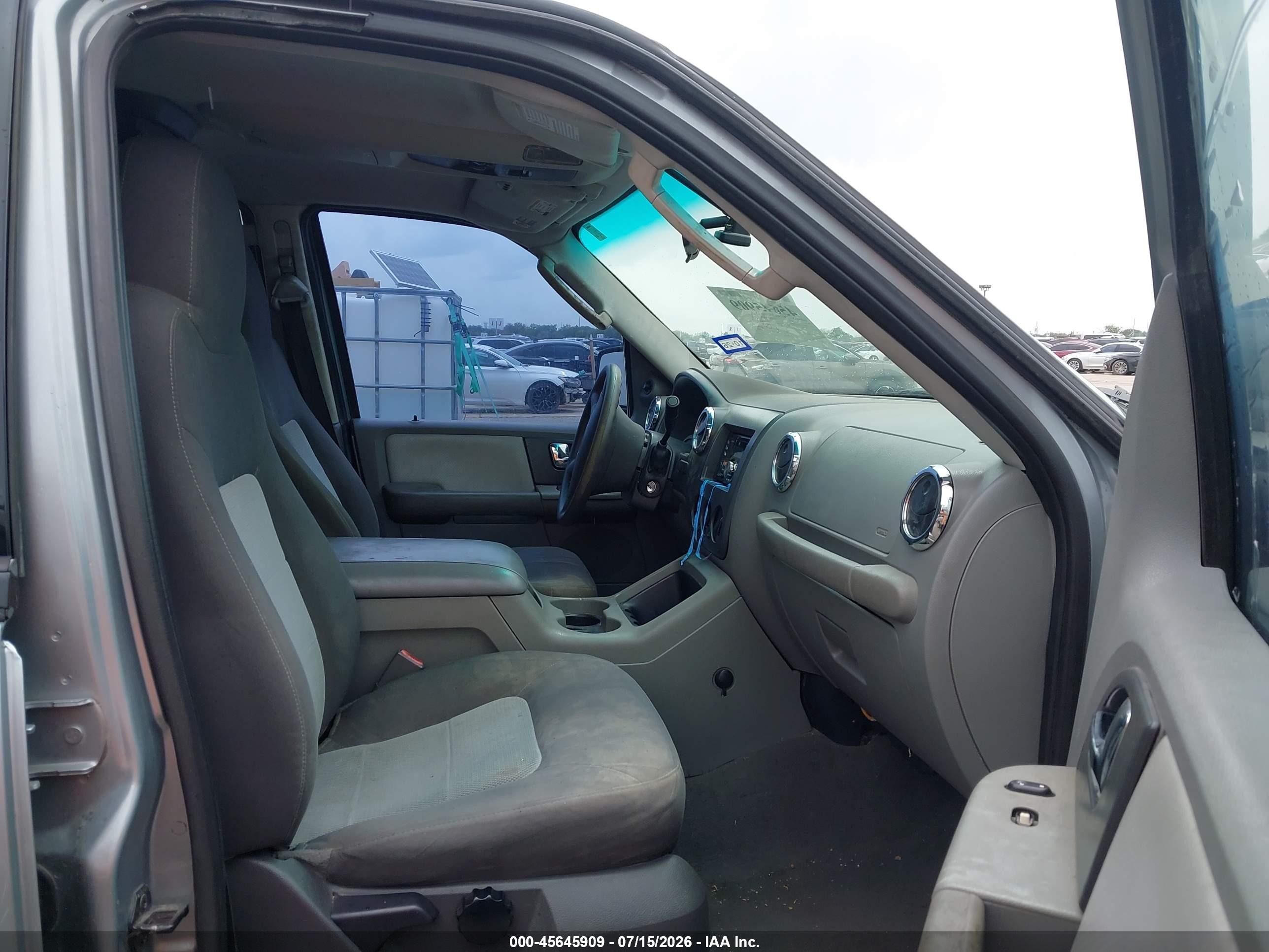 2006 Ford Expedition Xlt/xlt Sport Silver vin: 1FMPU15566LA74815