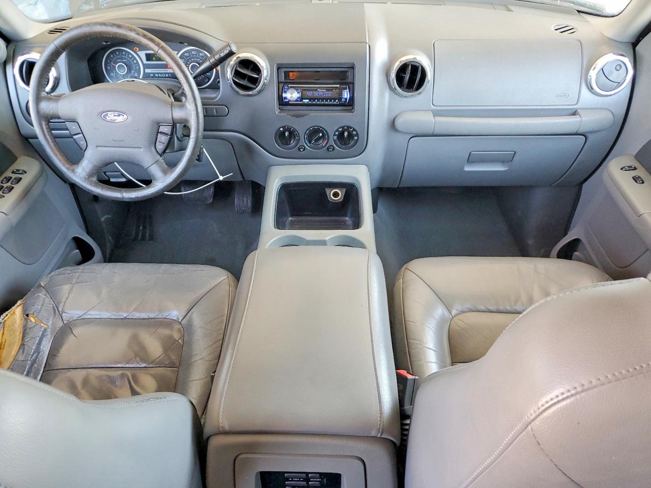 2006 Ford Expedition Черный vin: 1FMPU15576LA25591