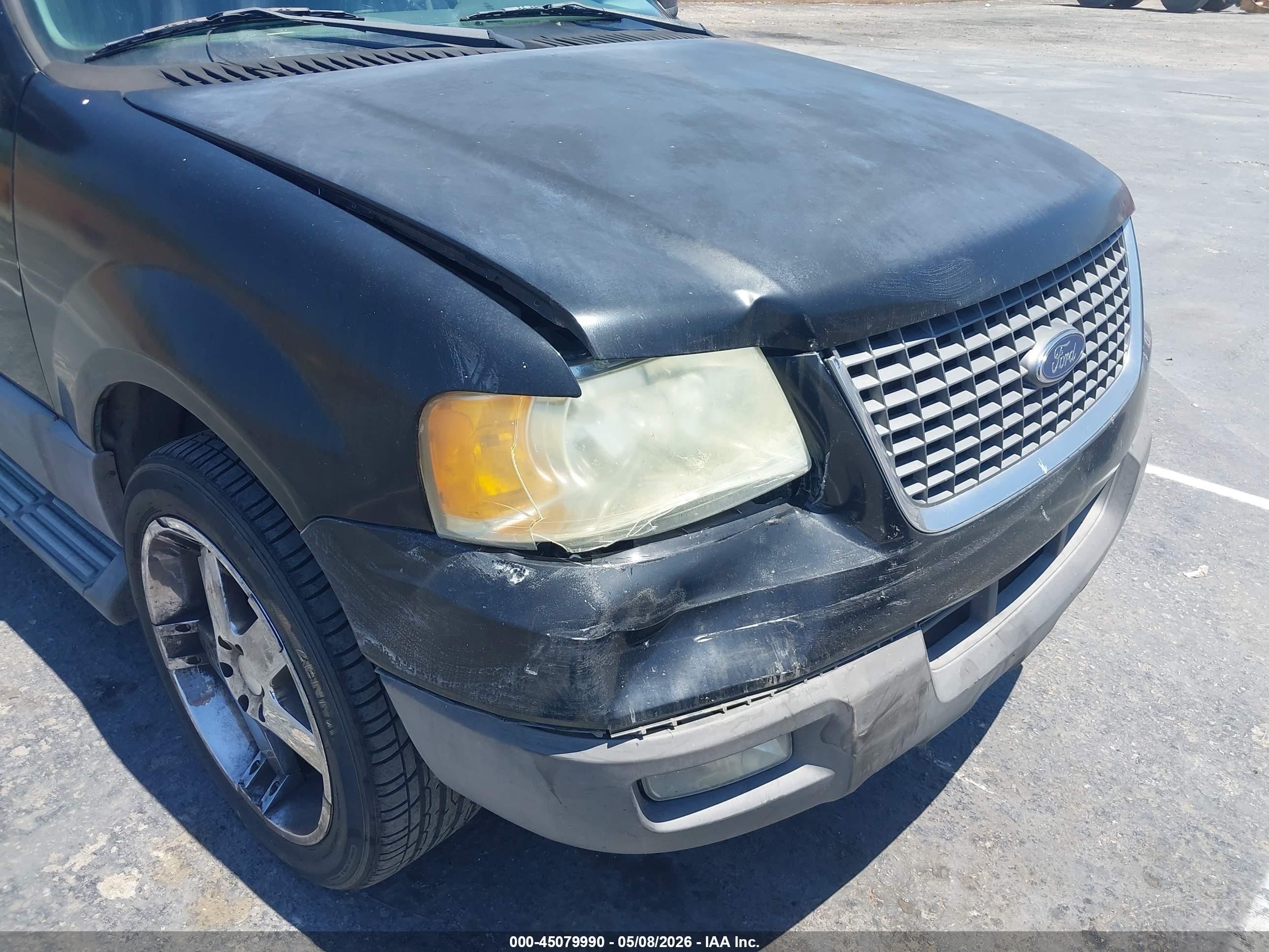 2004 Ford Expedition Xlt Черный vin: 1FMPU15L44LB46297