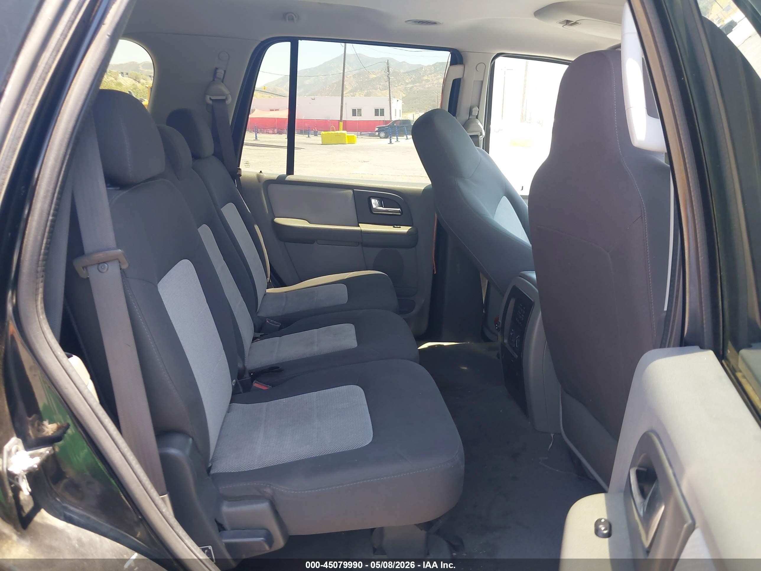2004 Ford Expedition Xlt Черный vin: 1FMPU15L44LB46297