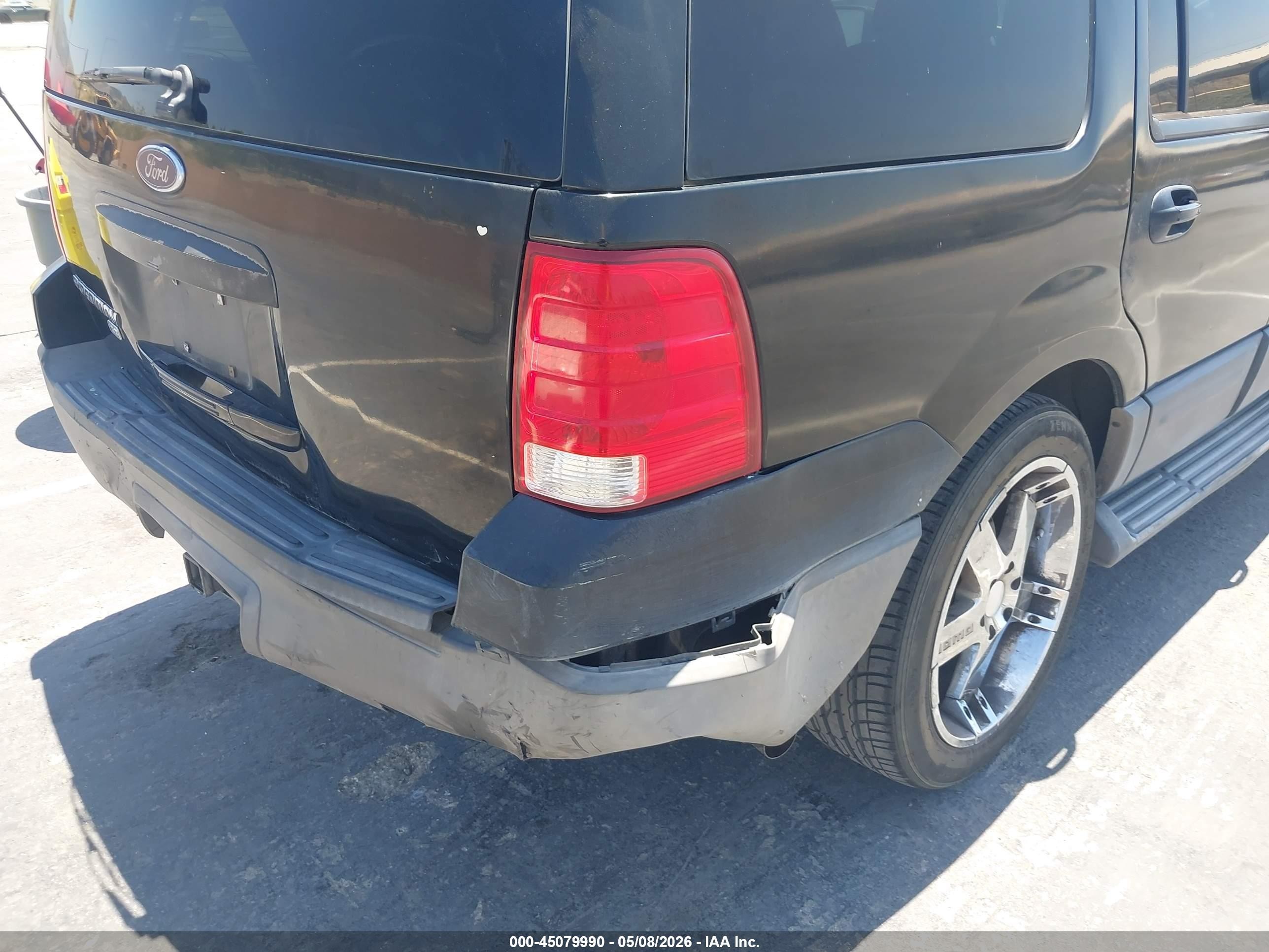 2004 Ford Expedition Xlt Черный vin: 1FMPU15L44LB46297