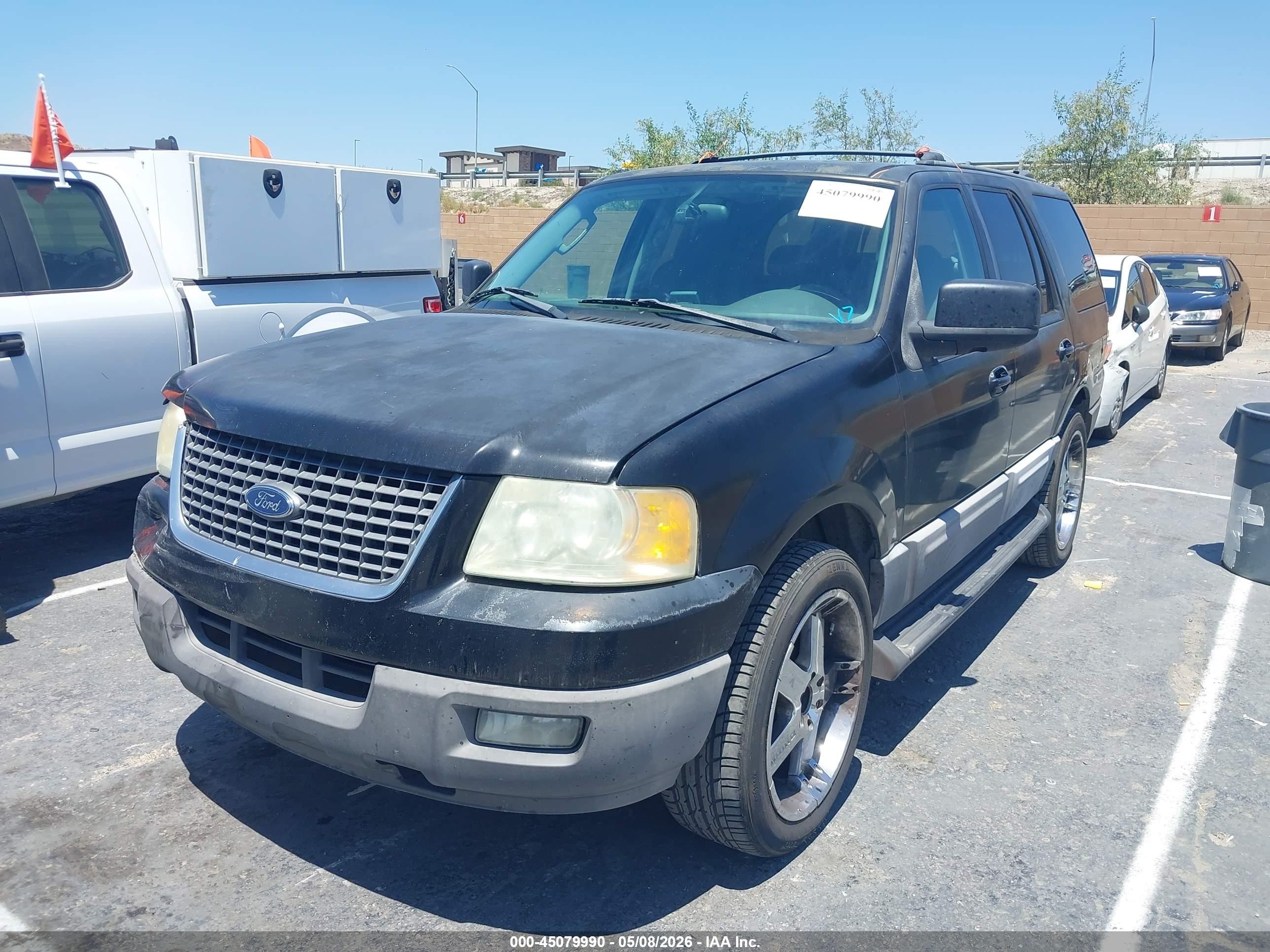 2004 Ford Expedition Xlt Черный vin: 1FMPU15L44LB46297