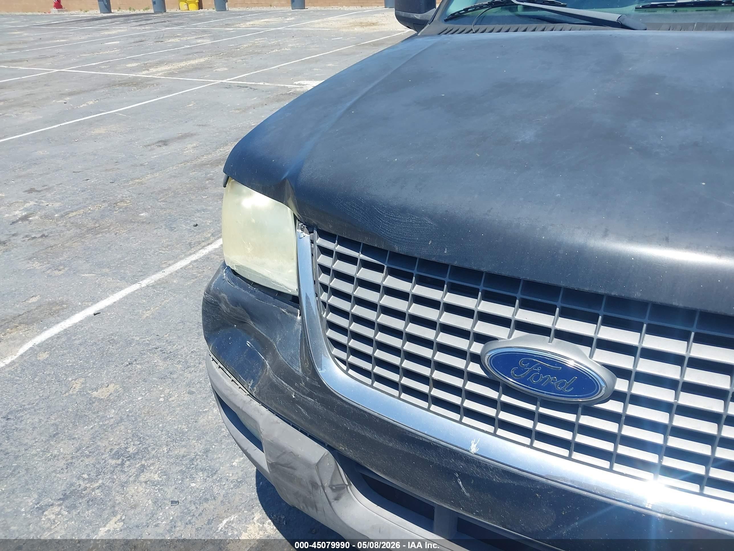2004 Ford Expedition Xlt Черный vin: 1FMPU15L44LB46297