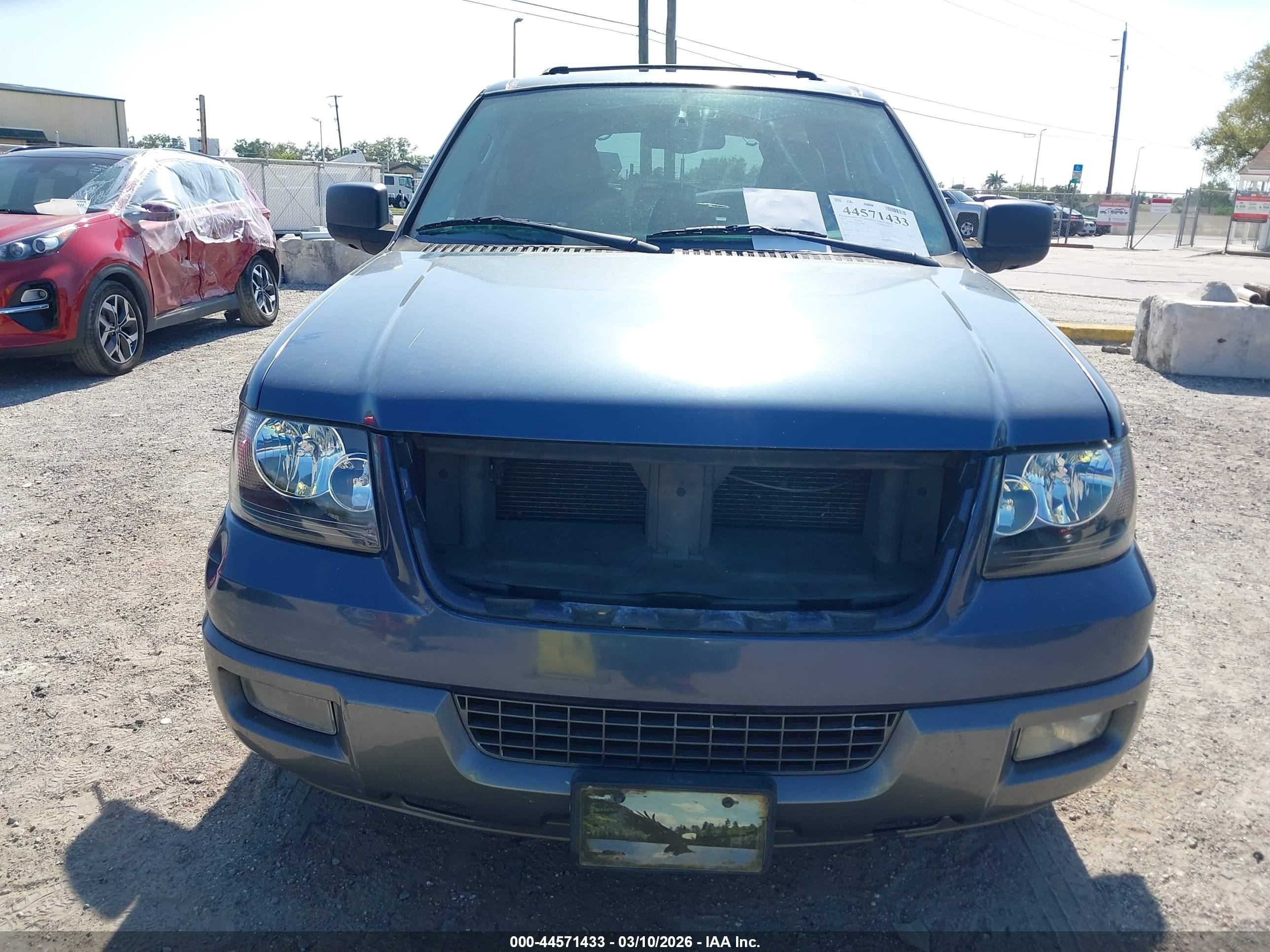 2004 Ford Expedition Xlt Blue vin: 1FMPU15L54LA09868