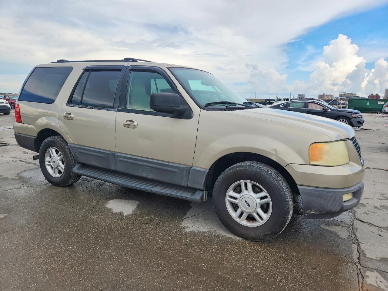 2004 Ford Expedition Xlt Желто-коричневый vin: 1FMPU15L64LB03662