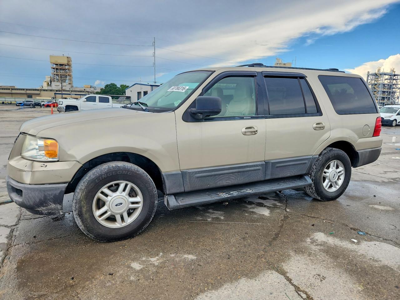 2004 Ford Expedition Xlt Желто-коричневый vin: 1FMPU15L64LB03662